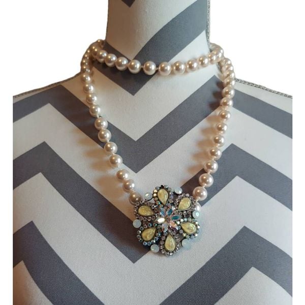 Vintage Pearl and Gem Double Layer Necklace