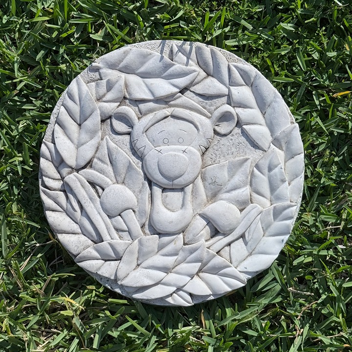 Vintage Disney Winnie the Pooh's friend Tigger 3D Resin Stepping Stone