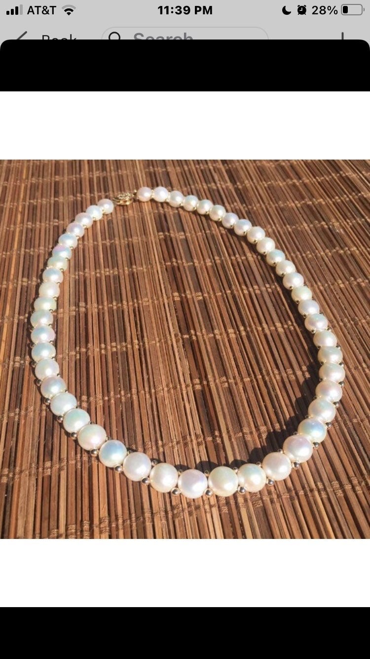 Necklace 18 fresh water button pearls