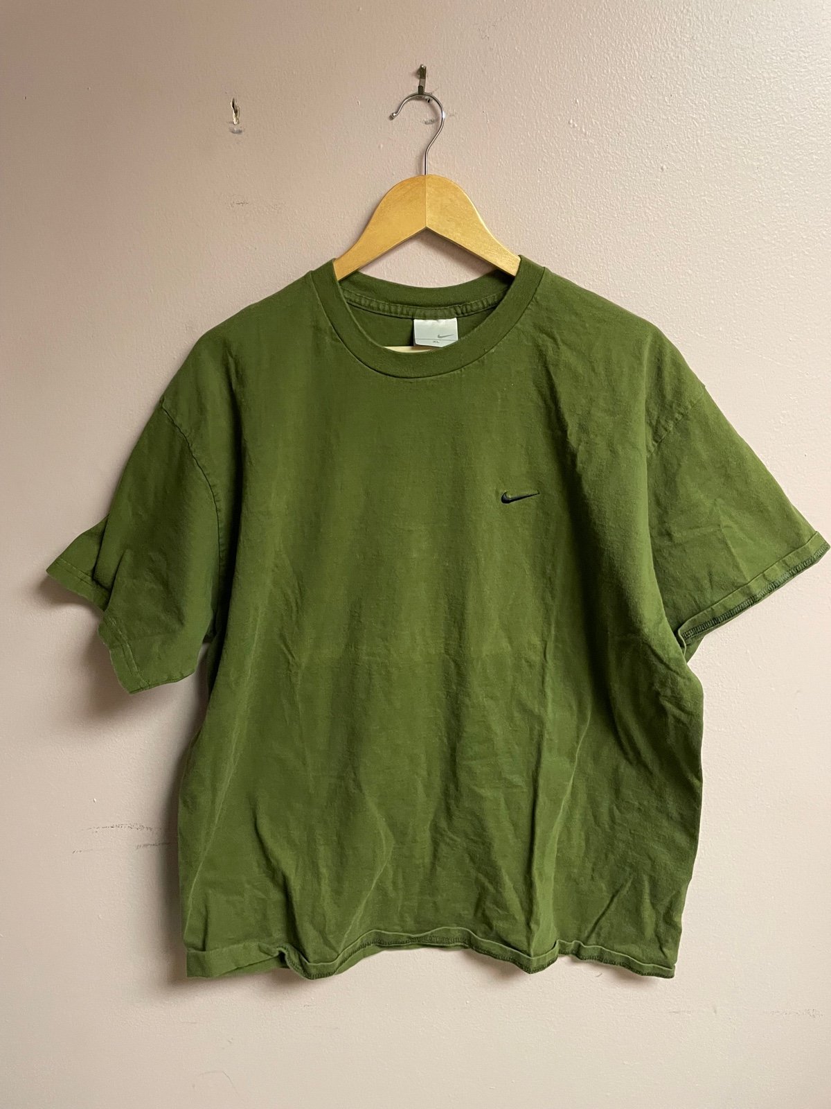 Nike essential shirt vintage