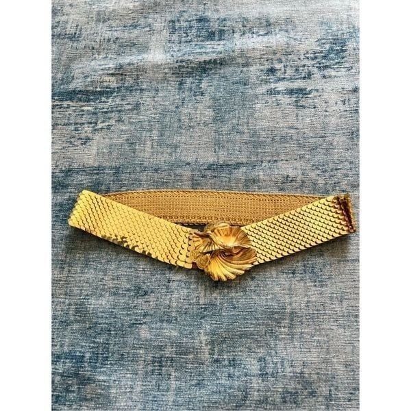 Vintage Accessocraft Gold Tone Seashell Fish Scale Stretch Belt