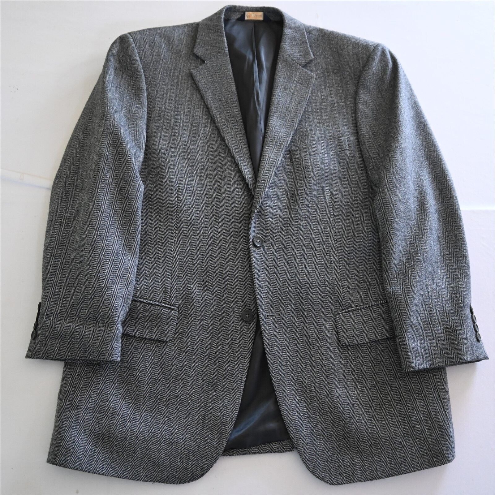 Joseph & Feiss 42R Gray Herringbone Luxury Wool Tweed Blazer Jacket Sport Coat