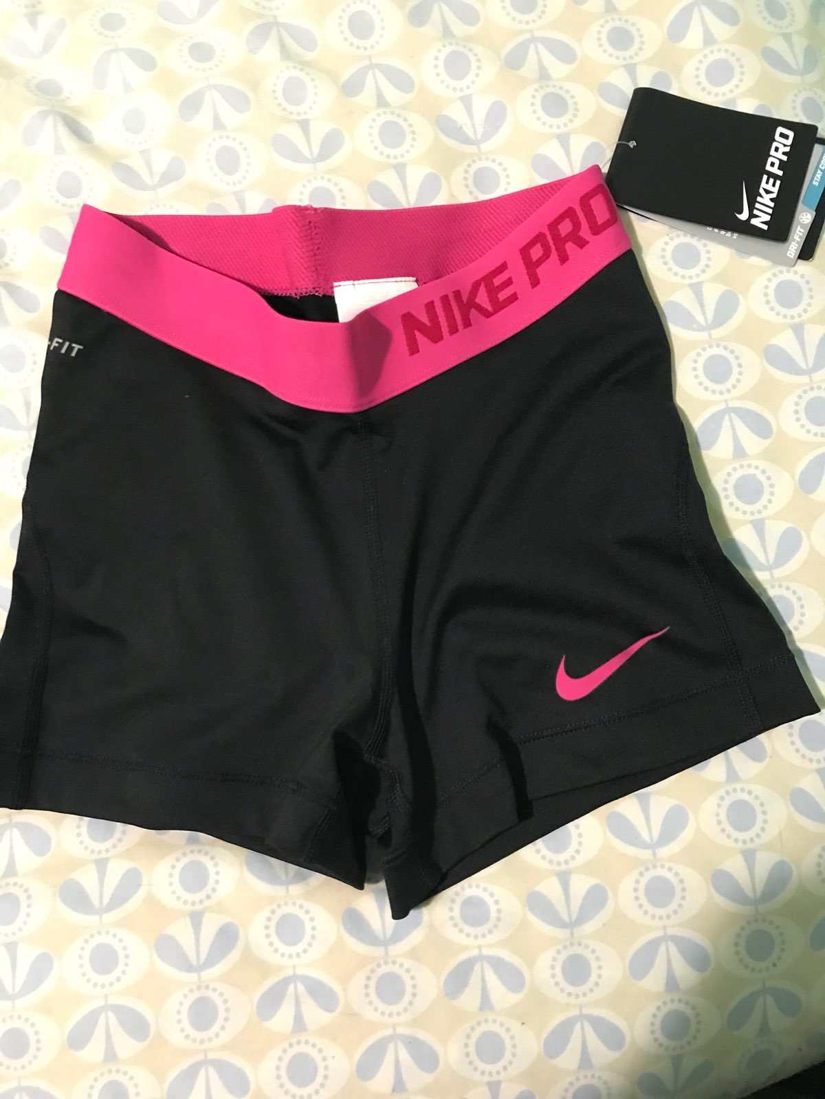 NIKE PRO SHORTS