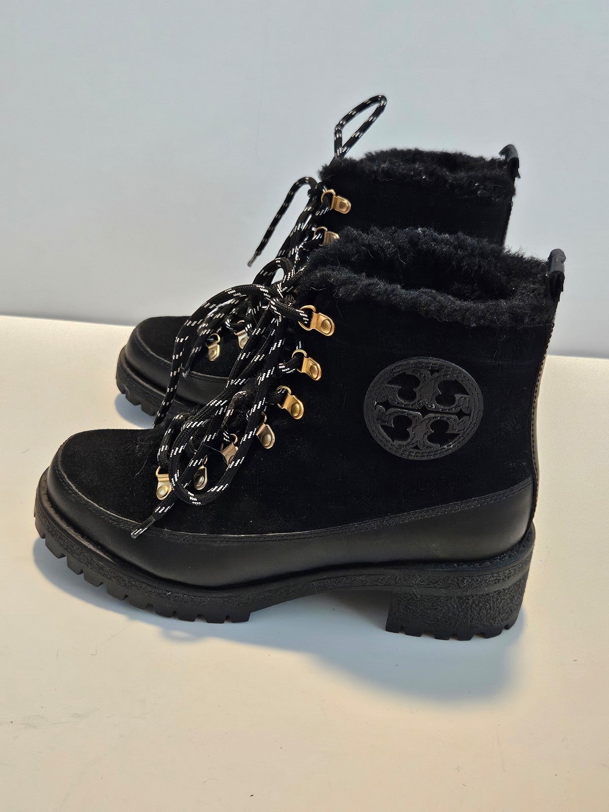 Tory Burch Thea Sherling Lug Sole Boot Size 6