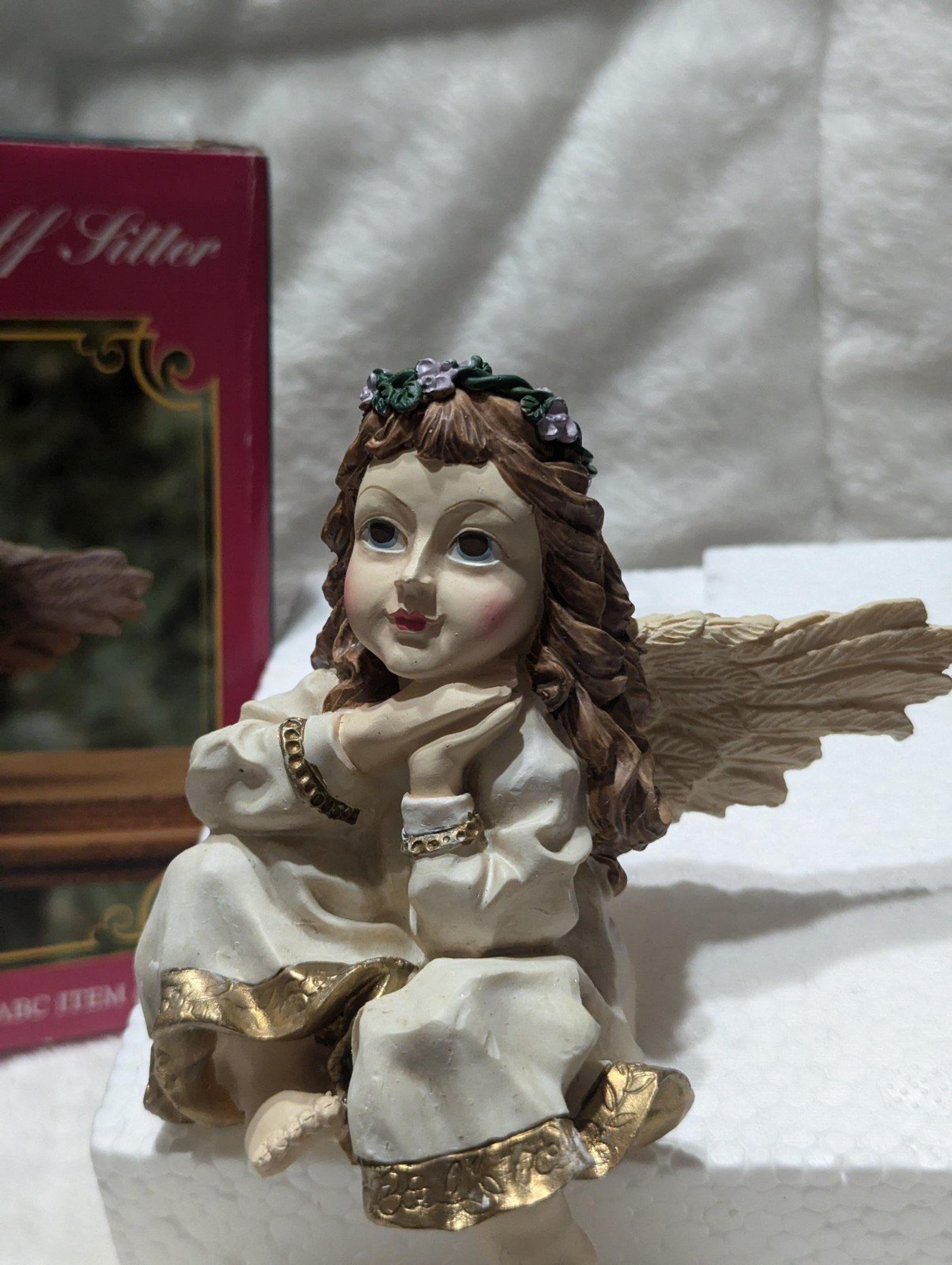 Vintage Collectible GANZ Angel Figurine Shelf Sitter 5.5” Resin