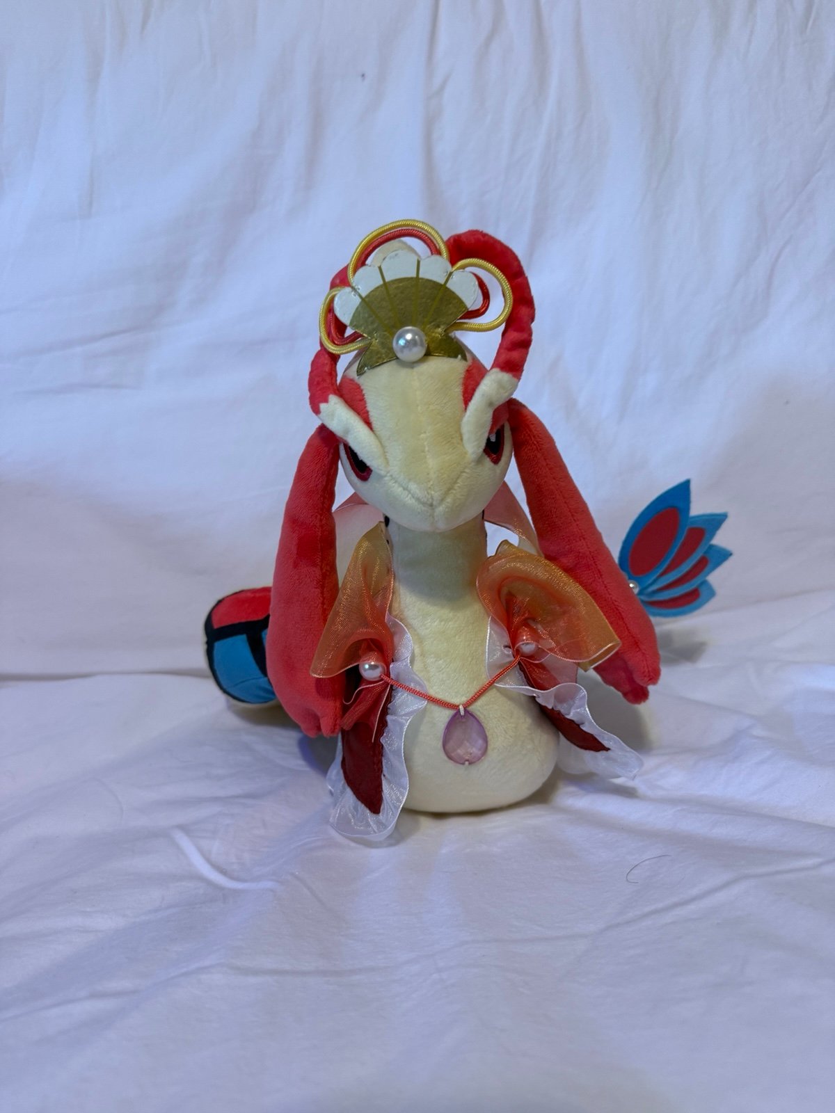 Oceanic Operetta Pokémon Milotic plush