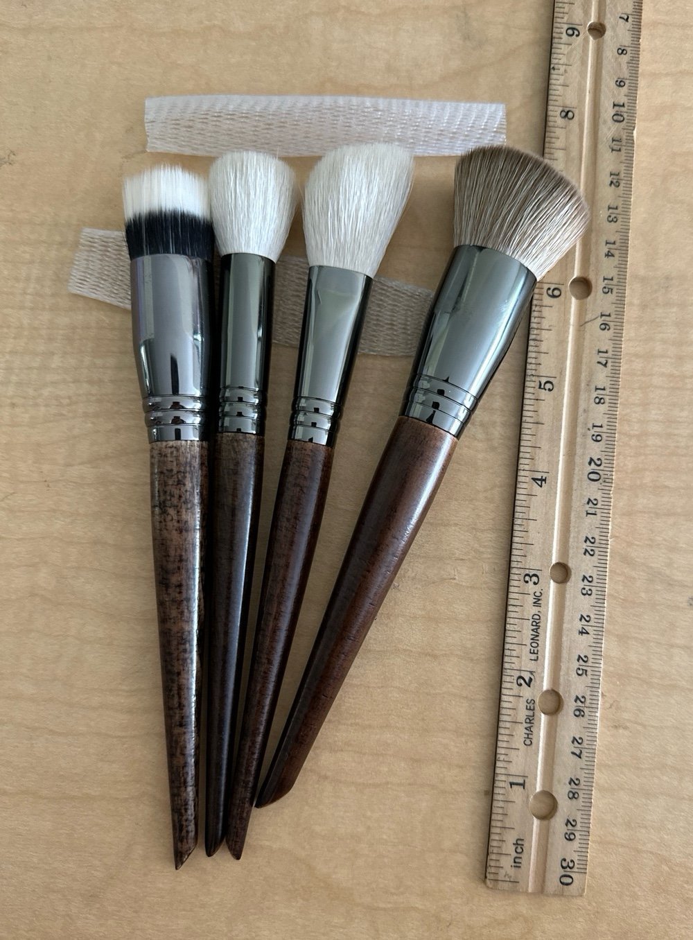 makeup brushes with goat hair and synthetic hair