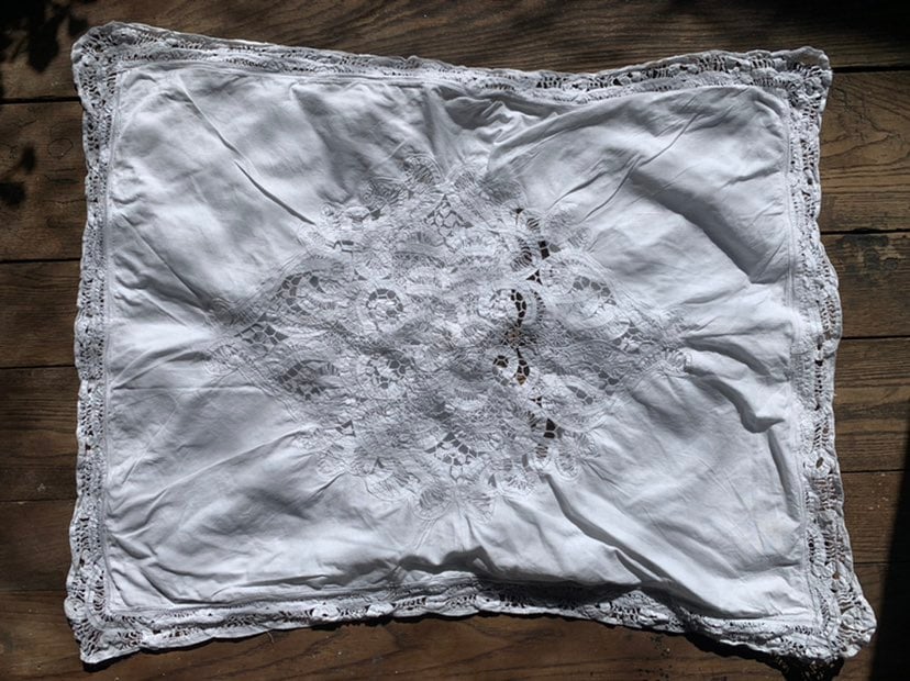 Vintage shabby chic lace inlay cottom bed pillowcase / sham