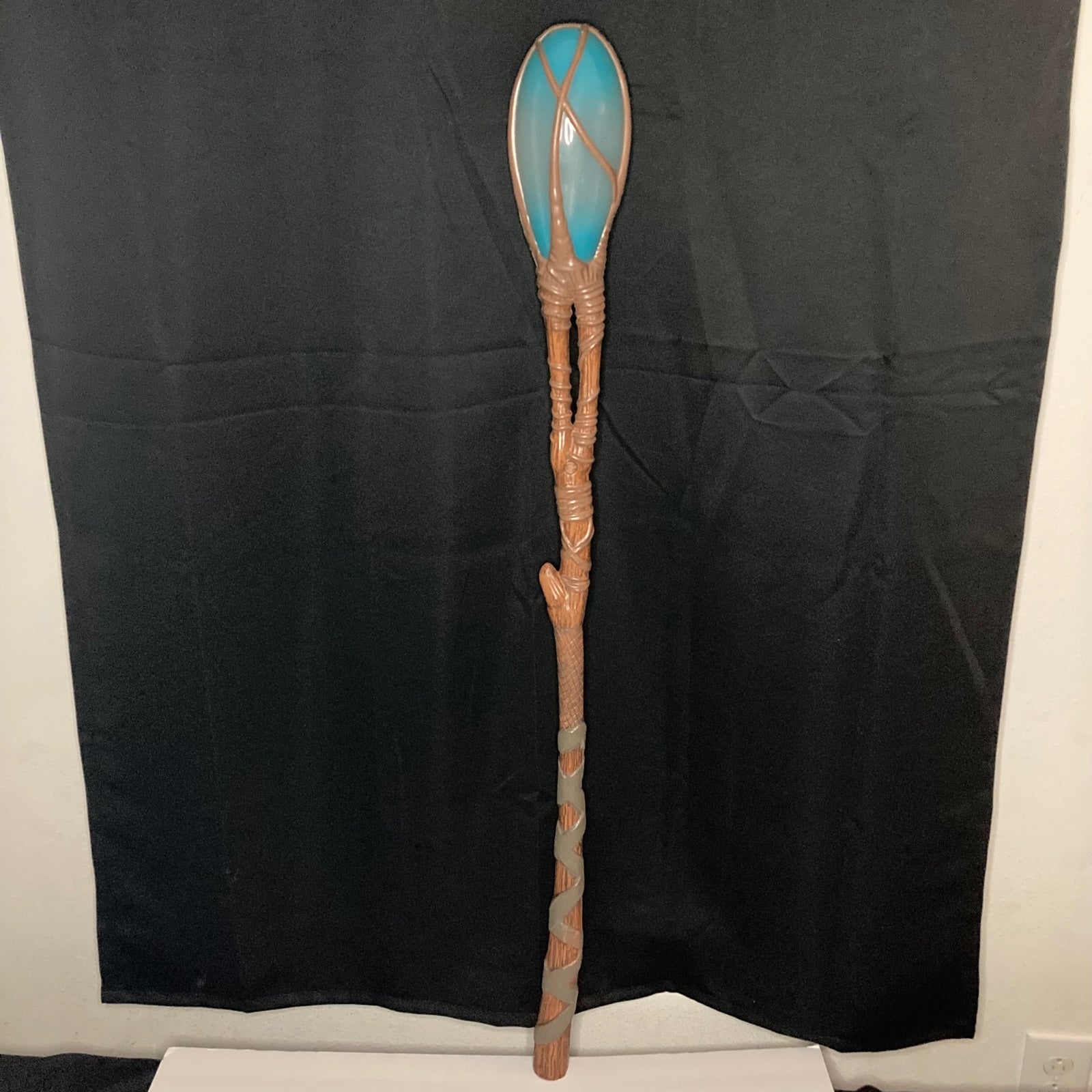 Disney World Parks Avatar Pandora Na'Vi Light Up Walking Stick Cosplay Costume