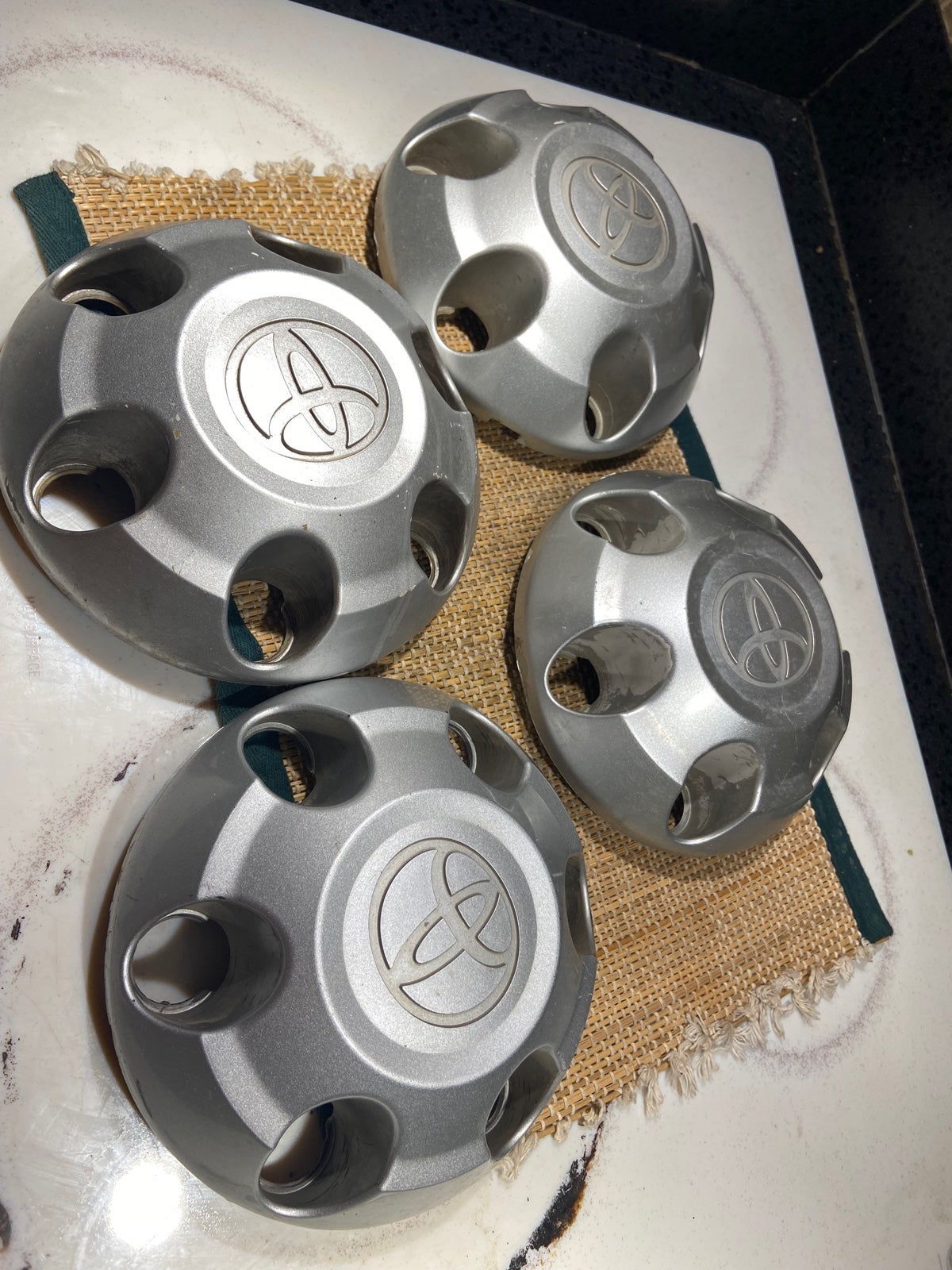 Toyota wheel center caps
