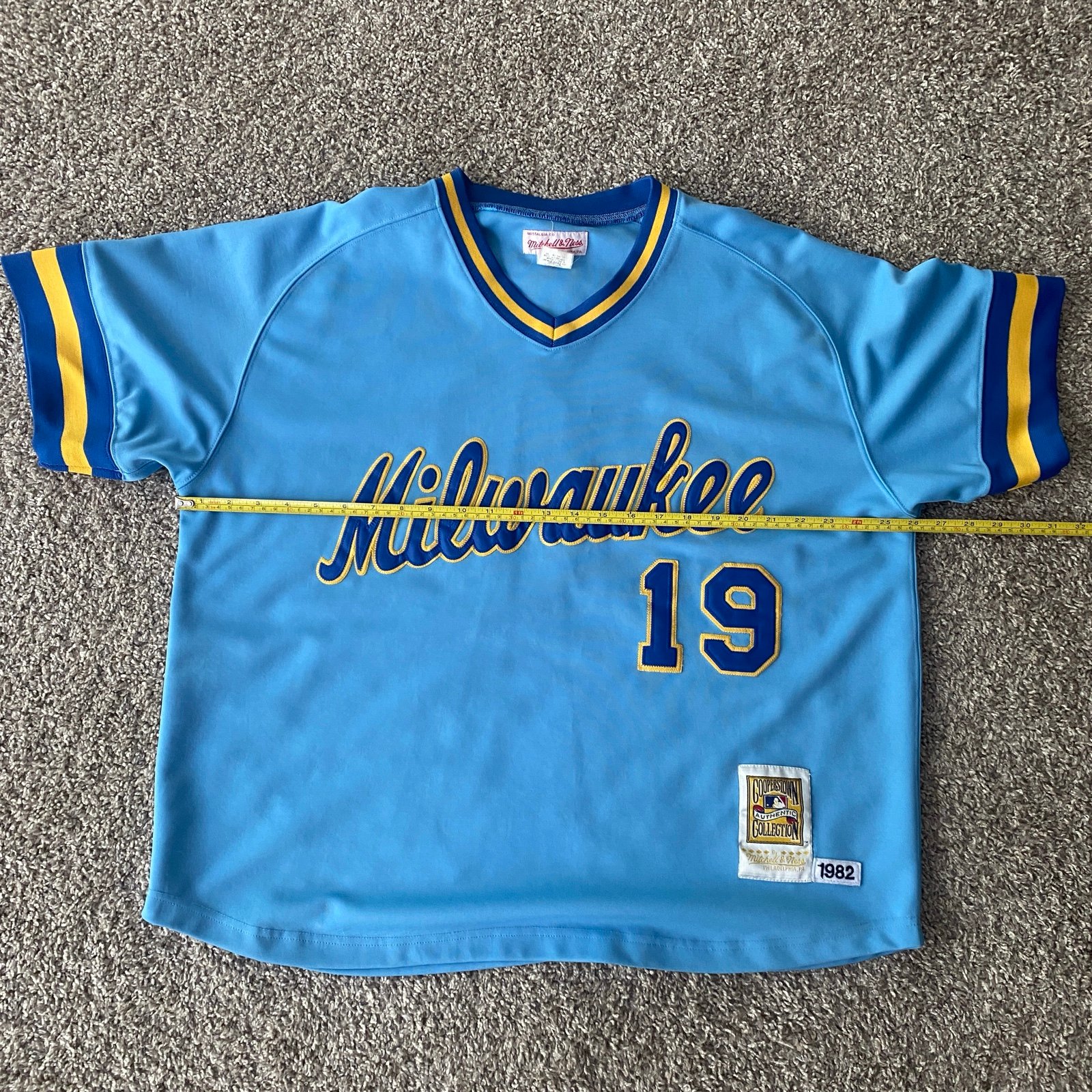 Mitchell Ness Cooperstown Collection 1982 Milwaukee Brewers