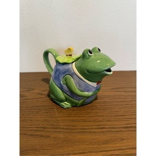 Vintage Hand painted Otagiri Freddy the Frog Teapot, Design by Mary Ann Baker