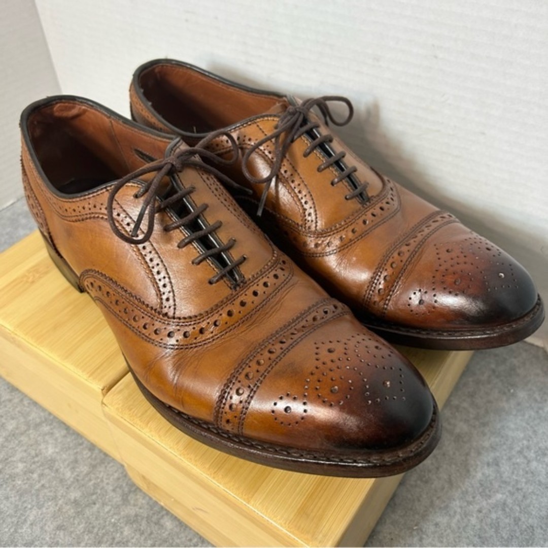 Allen Edmonds Strand Cap-toe Oxford Brogue Dress Shoe in Walnut Size 8.5C