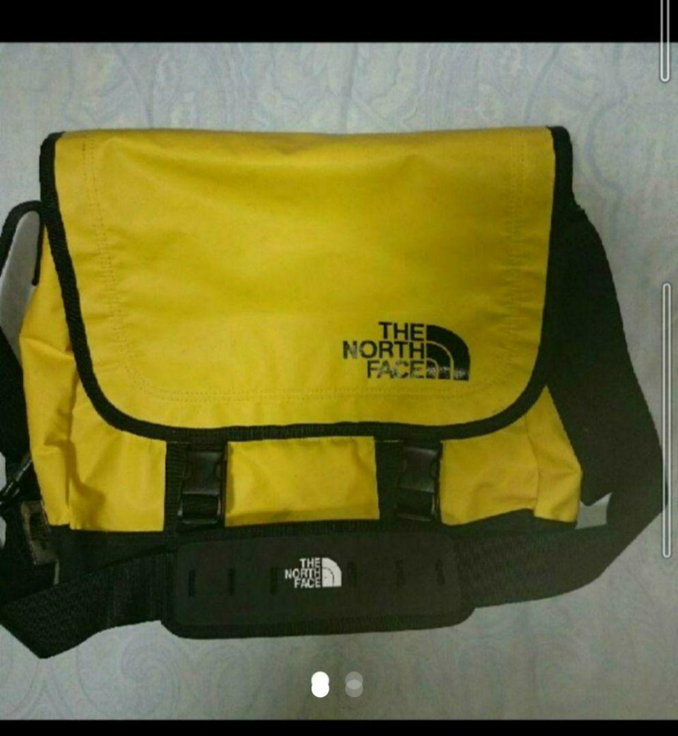 THE NORTH FACE Messenger Bag Yellow