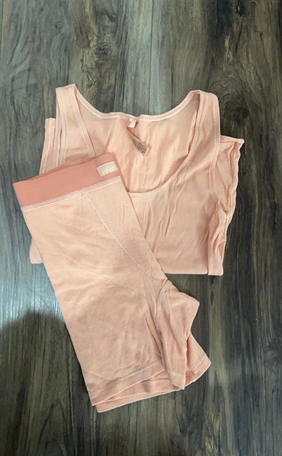 SKINS Peach set size large top and small bottoms