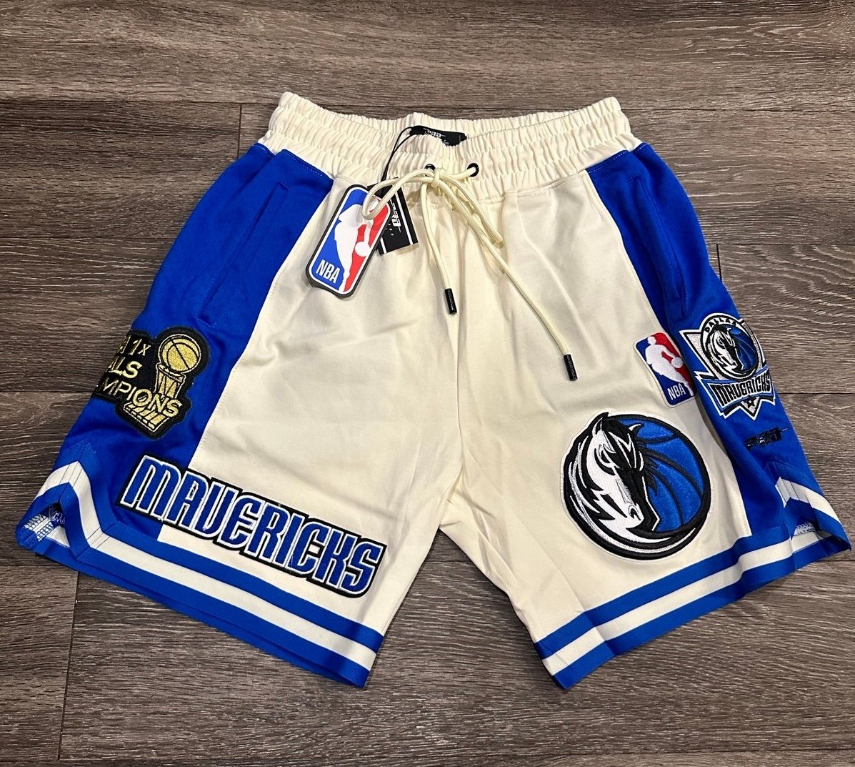 Pro Standard Dallas Mavericks Champions Shorts