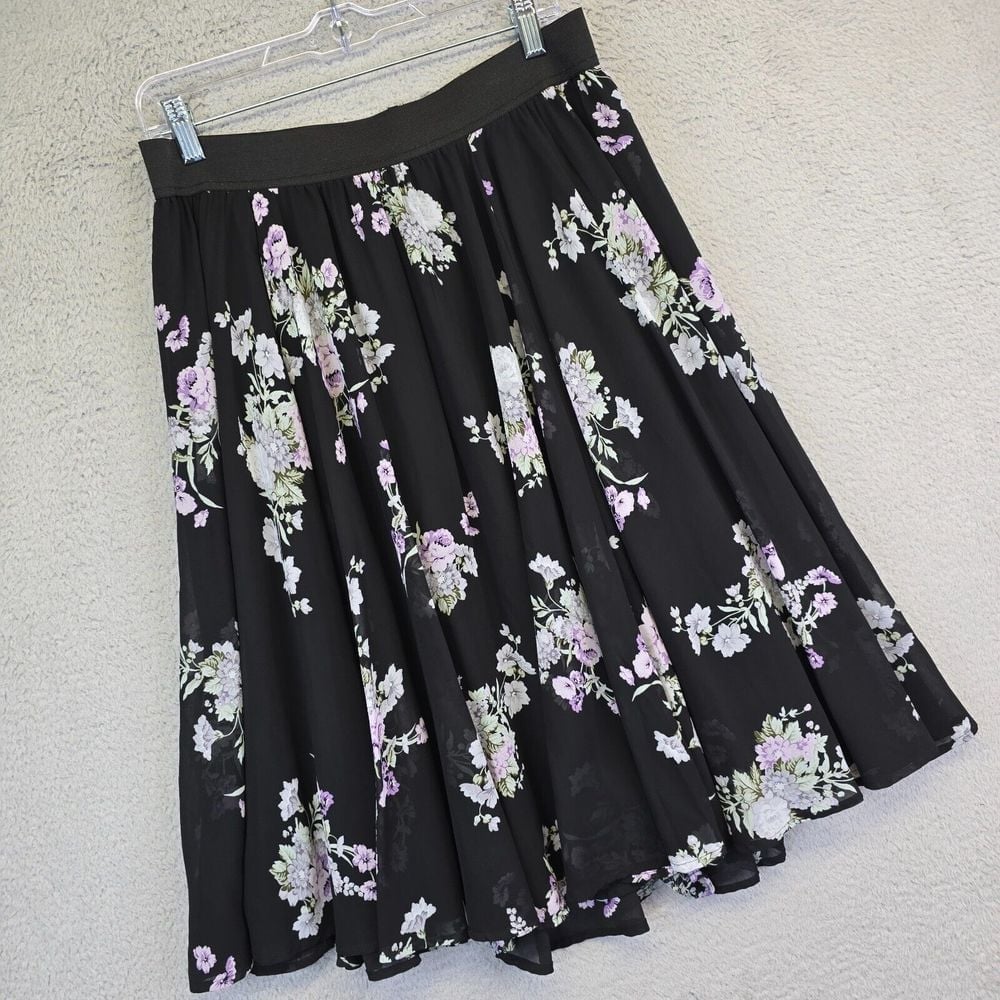Torrid Skirt Women 00 M 10 A Line Black Elastic Waist Floral Chiffon Skater Knee