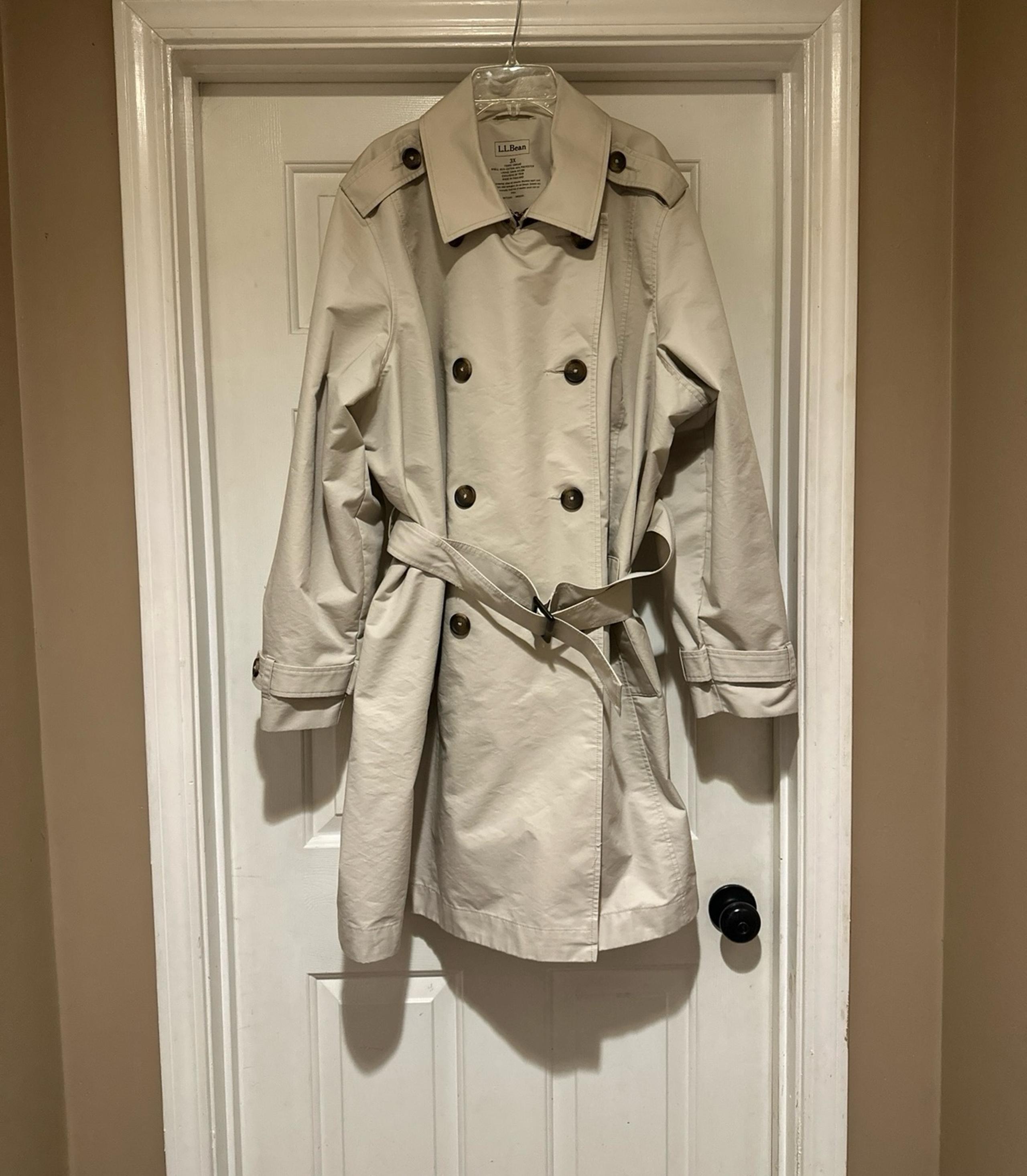 "L.L.Bean Women's 3X Trench Coat Beige
Double-Breasted Belted Plus Size"