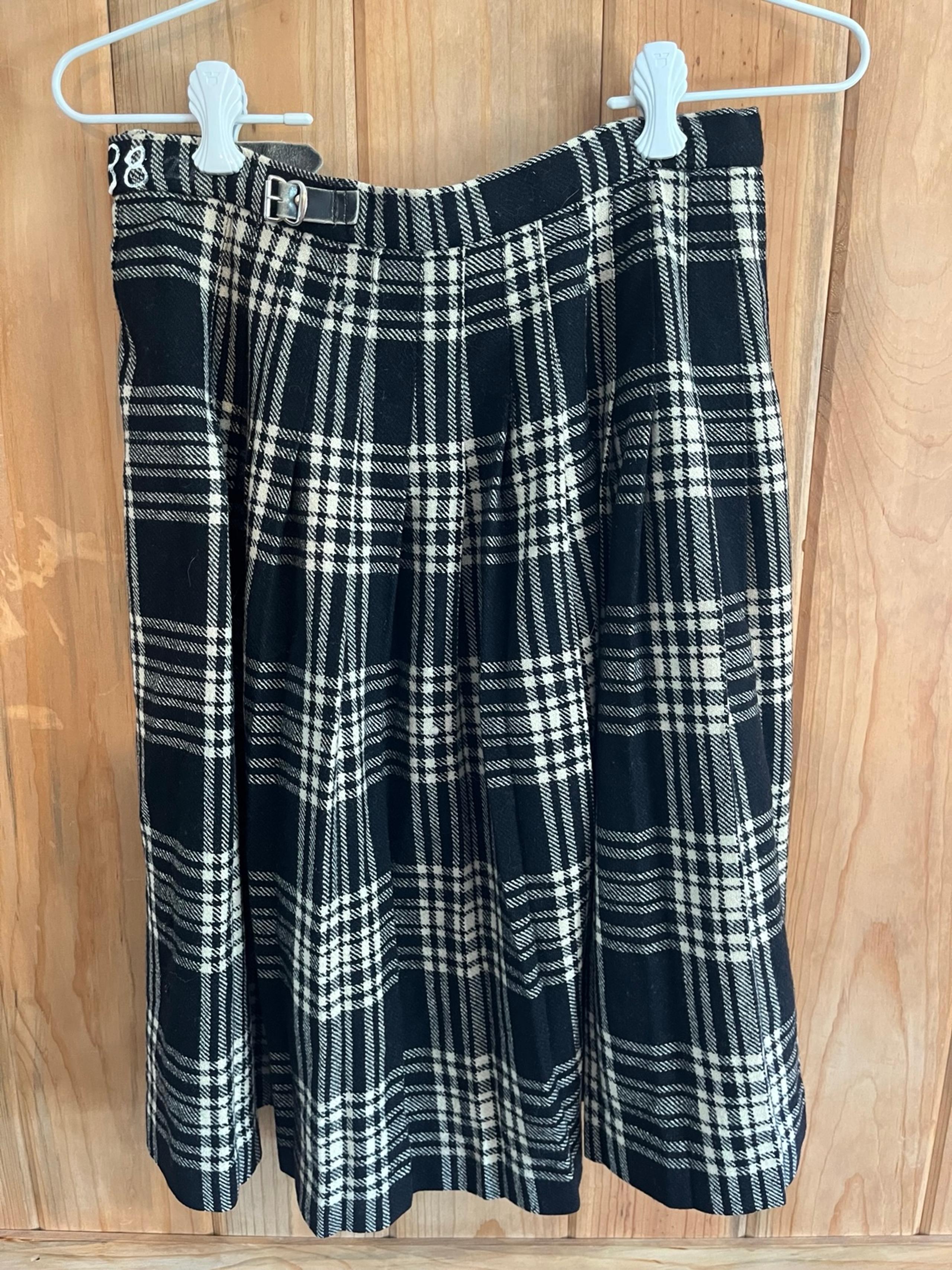 VTG Laird-Portch Of Scotland Kilt/Skirt 28” Black/White Plaid Wool Superwash