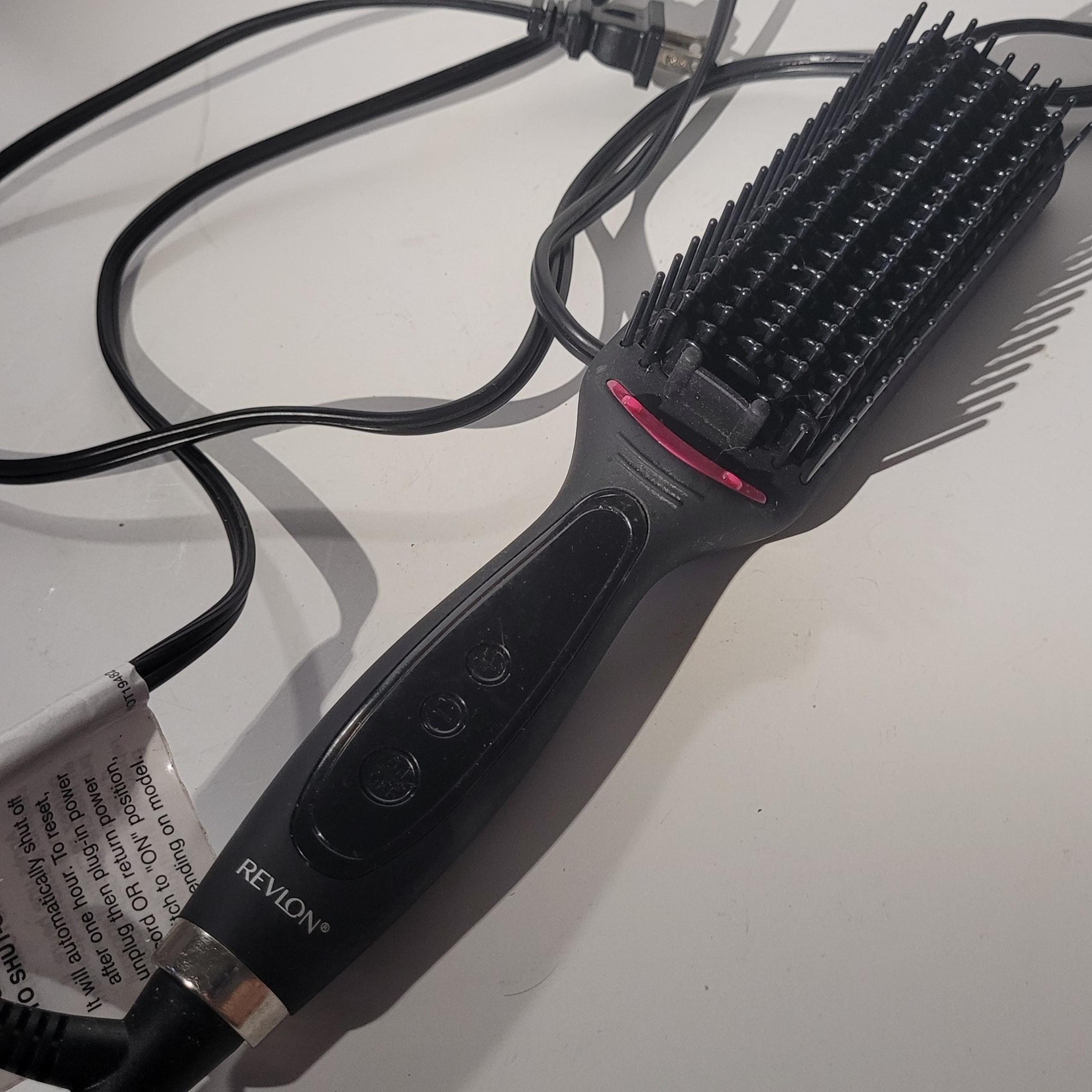 REVLON HELEN OF TROY Hair Straightening Heated Styling Brush