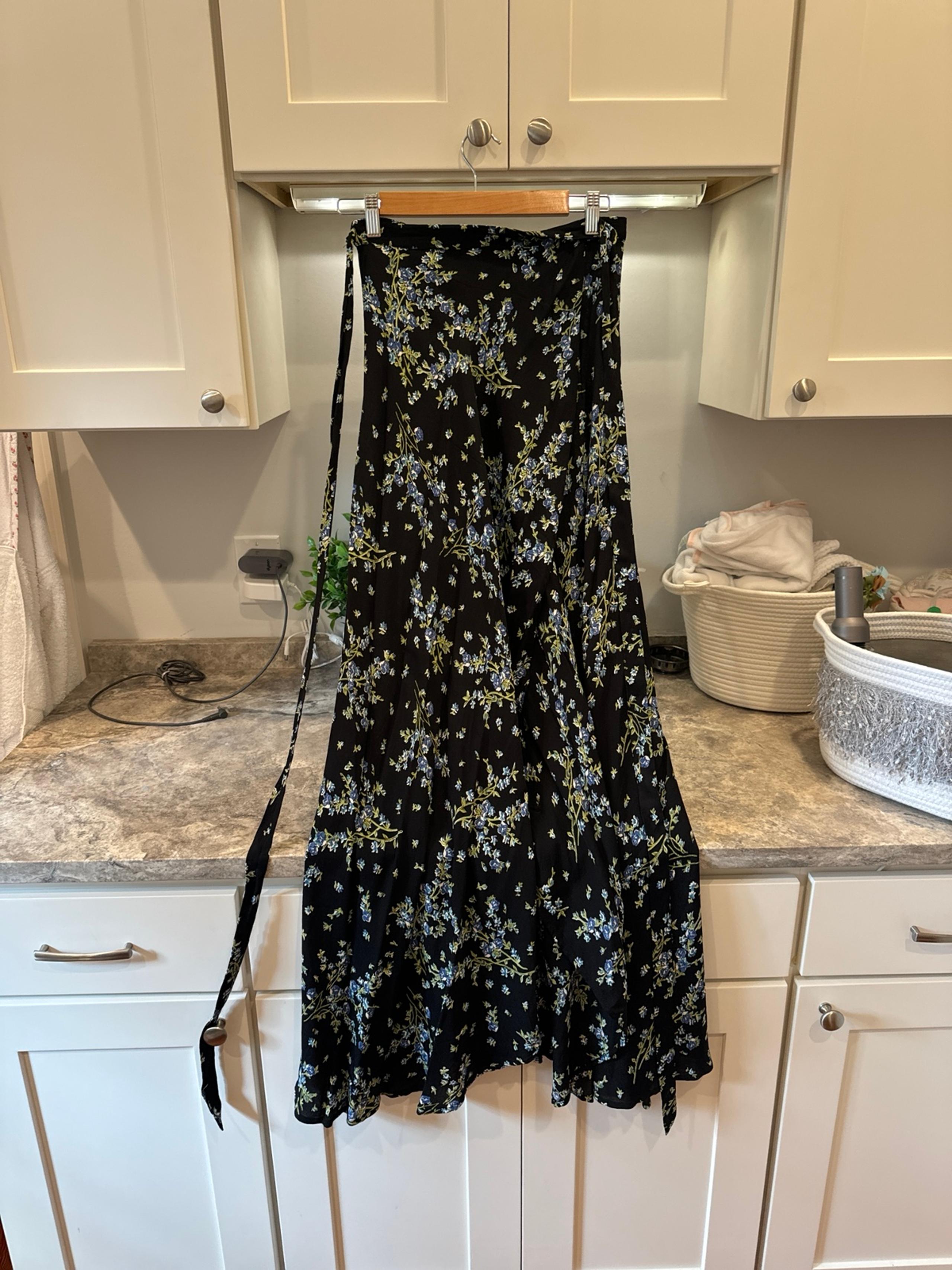 wrap floral skirt - Reformation