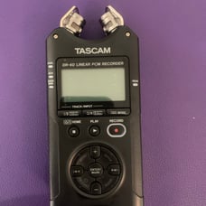 TASCAM DR-40 Linear PCM Recorder