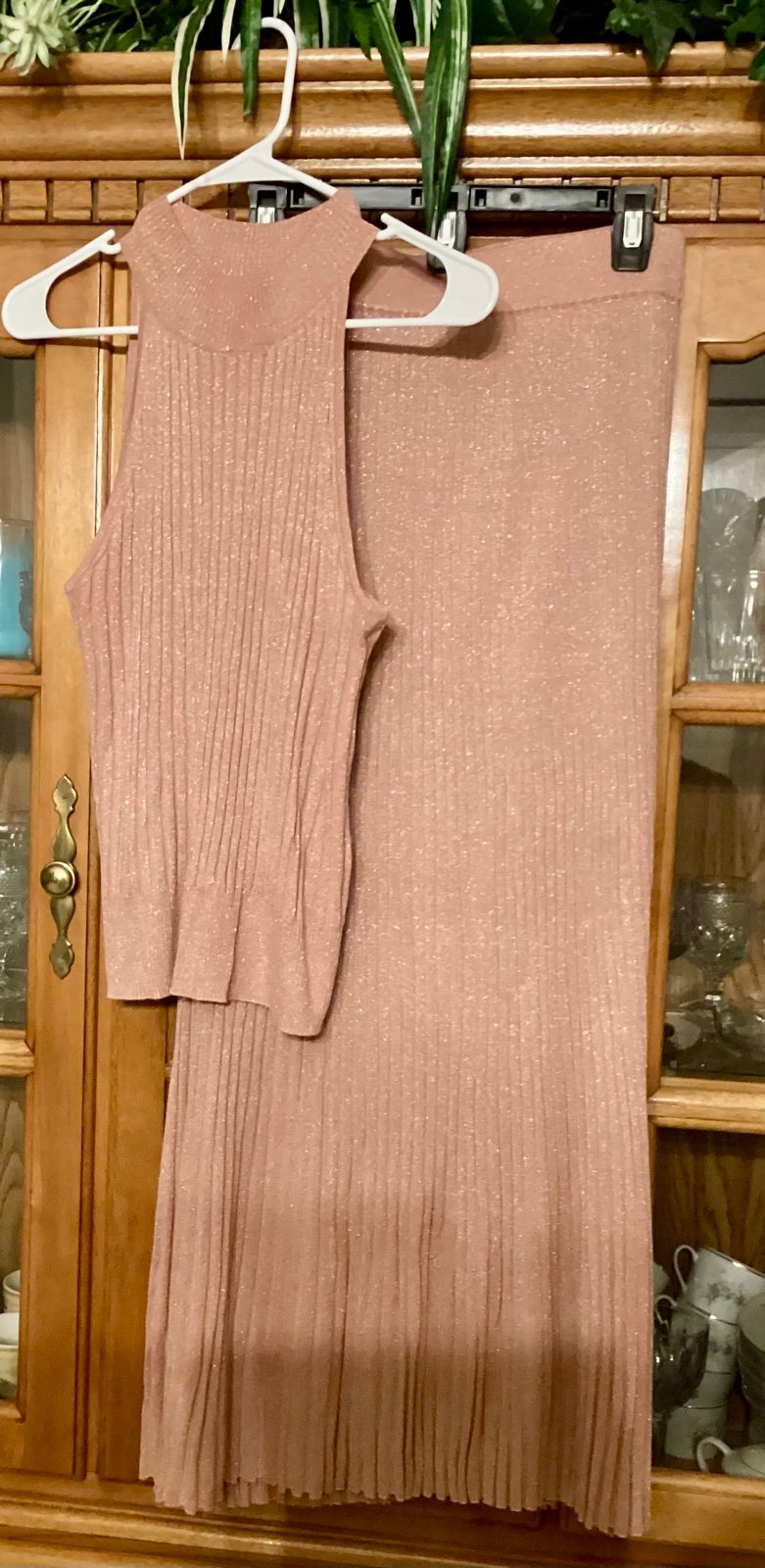 7th Avenue Studio Design Shimmering Pink 2 pc sleeveless top & matching skirt
