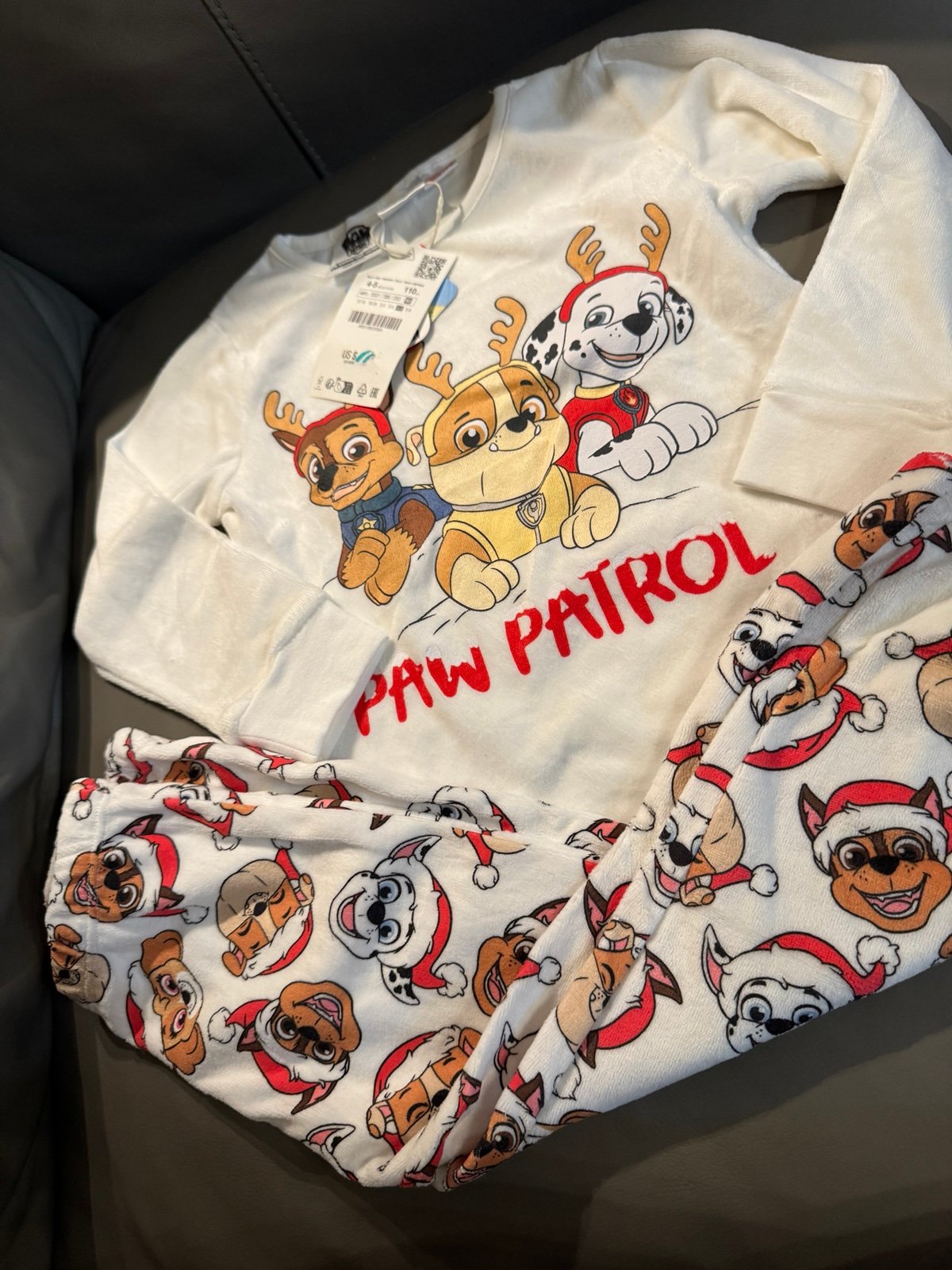 Zara new holidays paw patrol set 4/5y