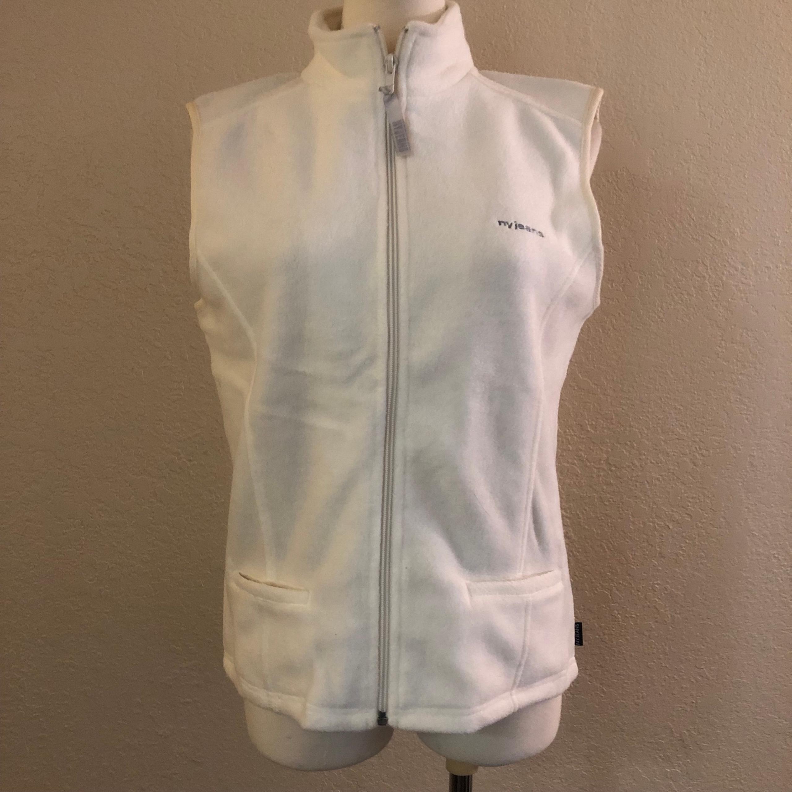 New York & Company White Fleece Vest Size Small