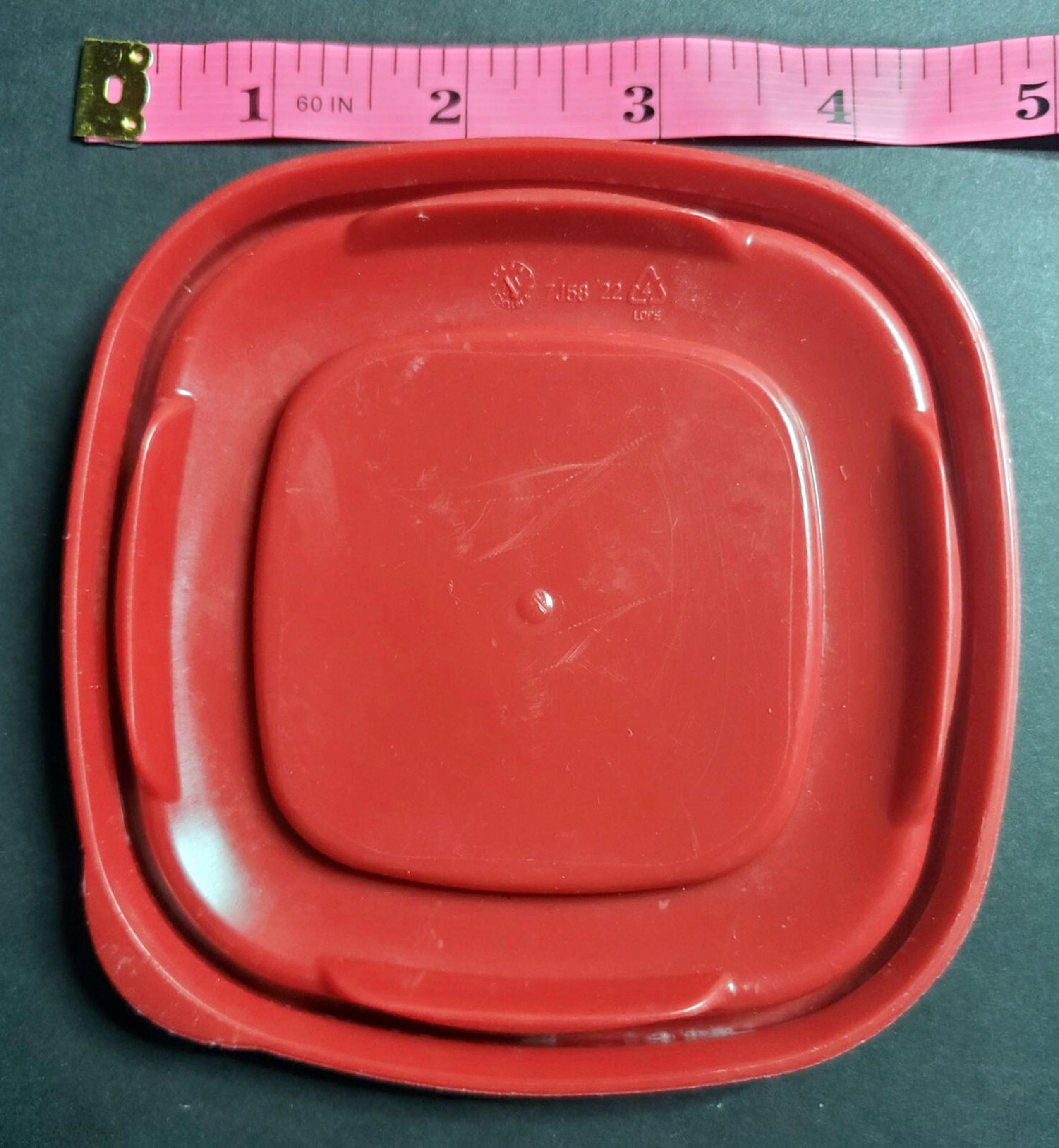 Rubbermaid 7J58 Red Plastic 4" Snap On Replacement Lid