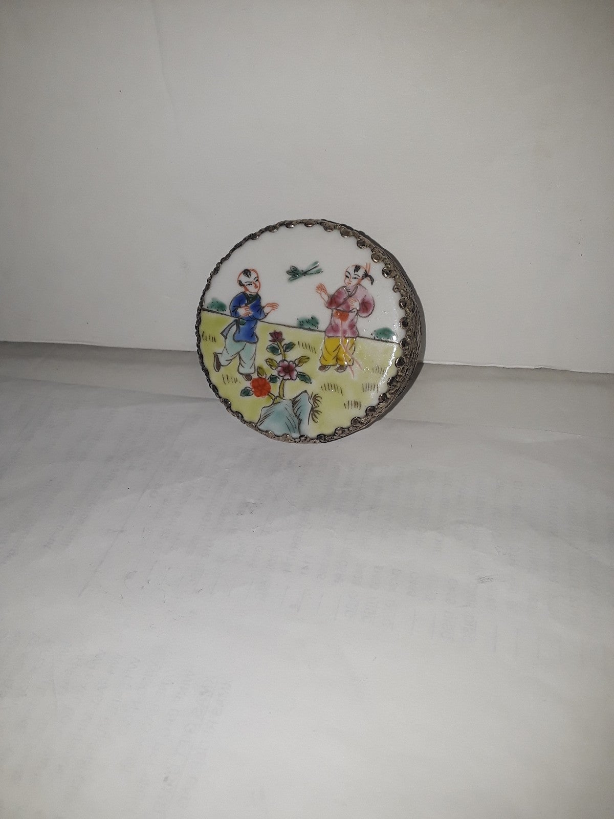 RARE ANTIQUE HANDPAINTED PORCELAIN ASIAN SCENE STERLING SILVER MIRROR COMPACT