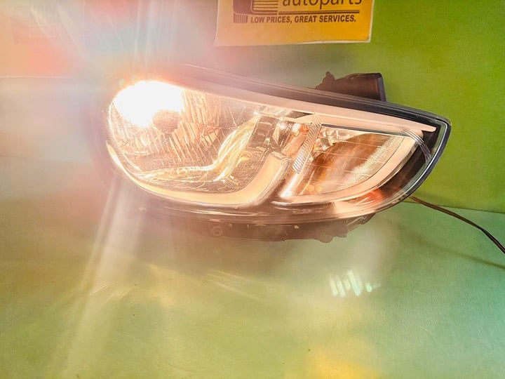 2015 2016 2017 HYUNDAI ACCENT HALOGEN HEADLIGHT RIGHT PASSENGER SIDE OEM TESTED!