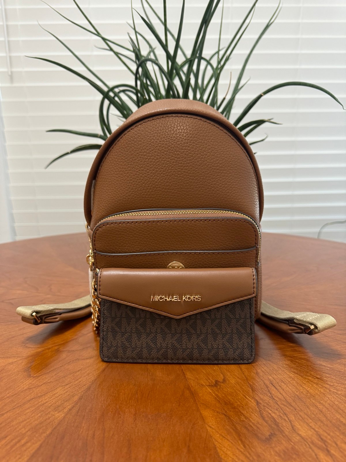 Michael kors xs backpack