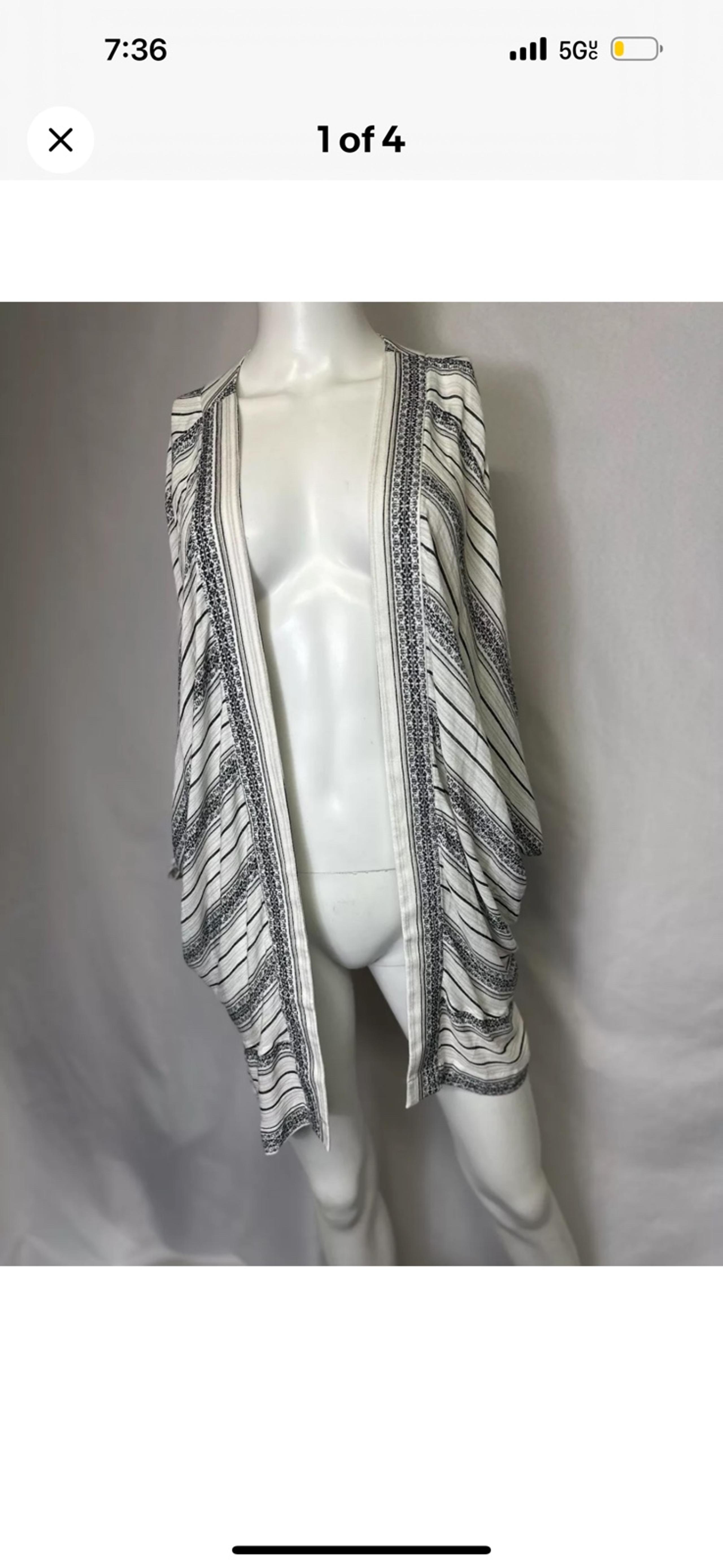 NWT BOBEAU BRAND SIZE LARGE MULTICOLORED LIGHT CARDIGAN