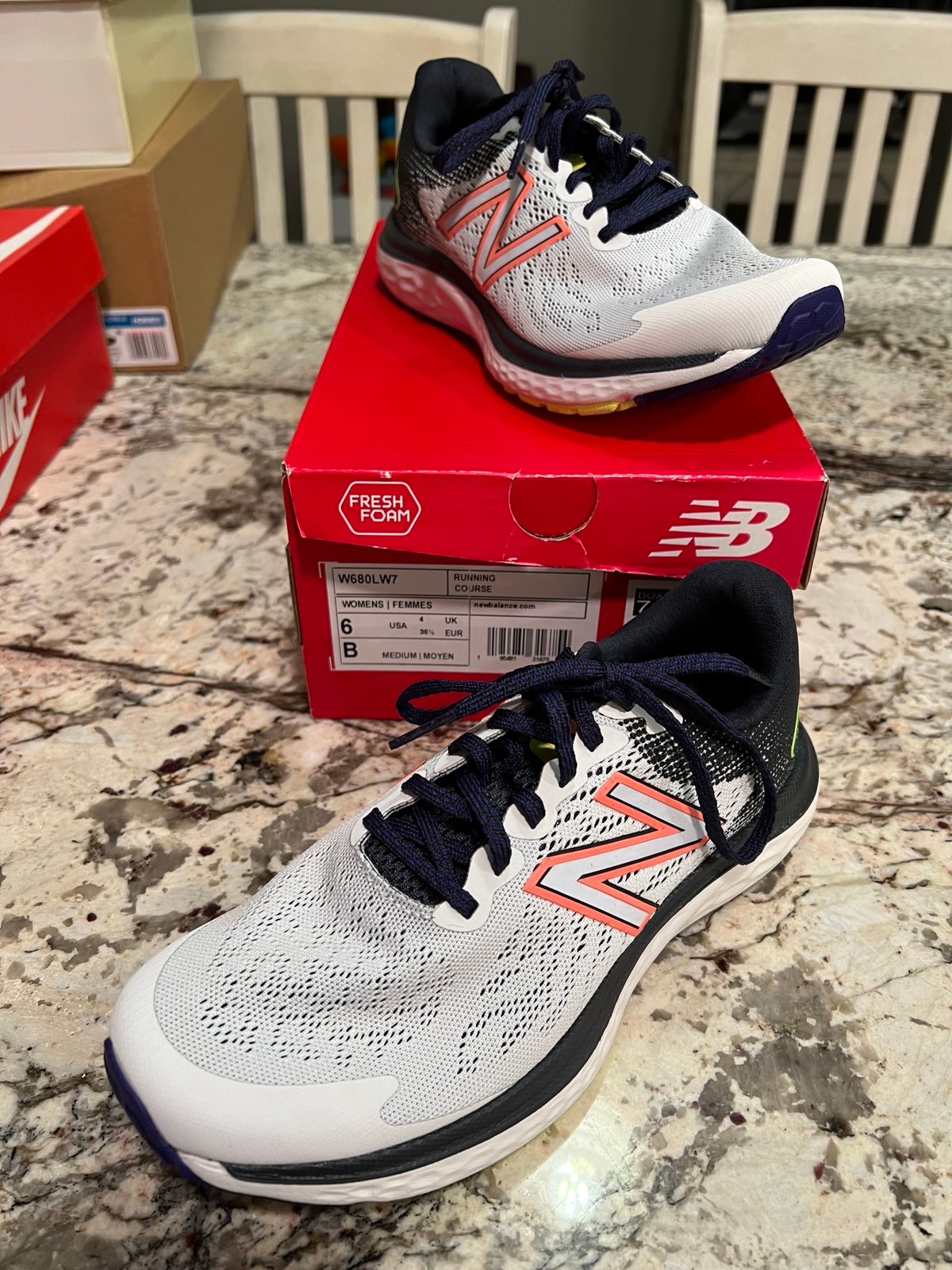 NEW BALANCE WOMEN'S 680 V7 W680LW7 LIGHTWEIGHT TRAIL RUNNING SHOES Size 6