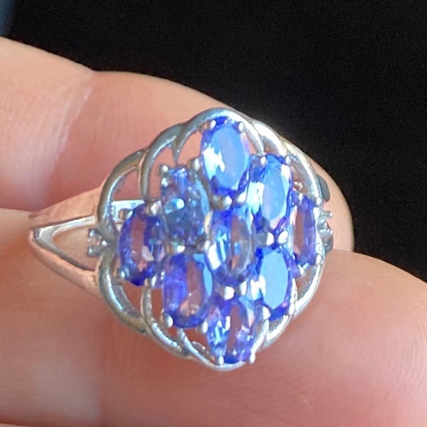 2.2 CT TANZANITES AND DIAMONDS SOLID STERLING SILVER RING SIZE 7