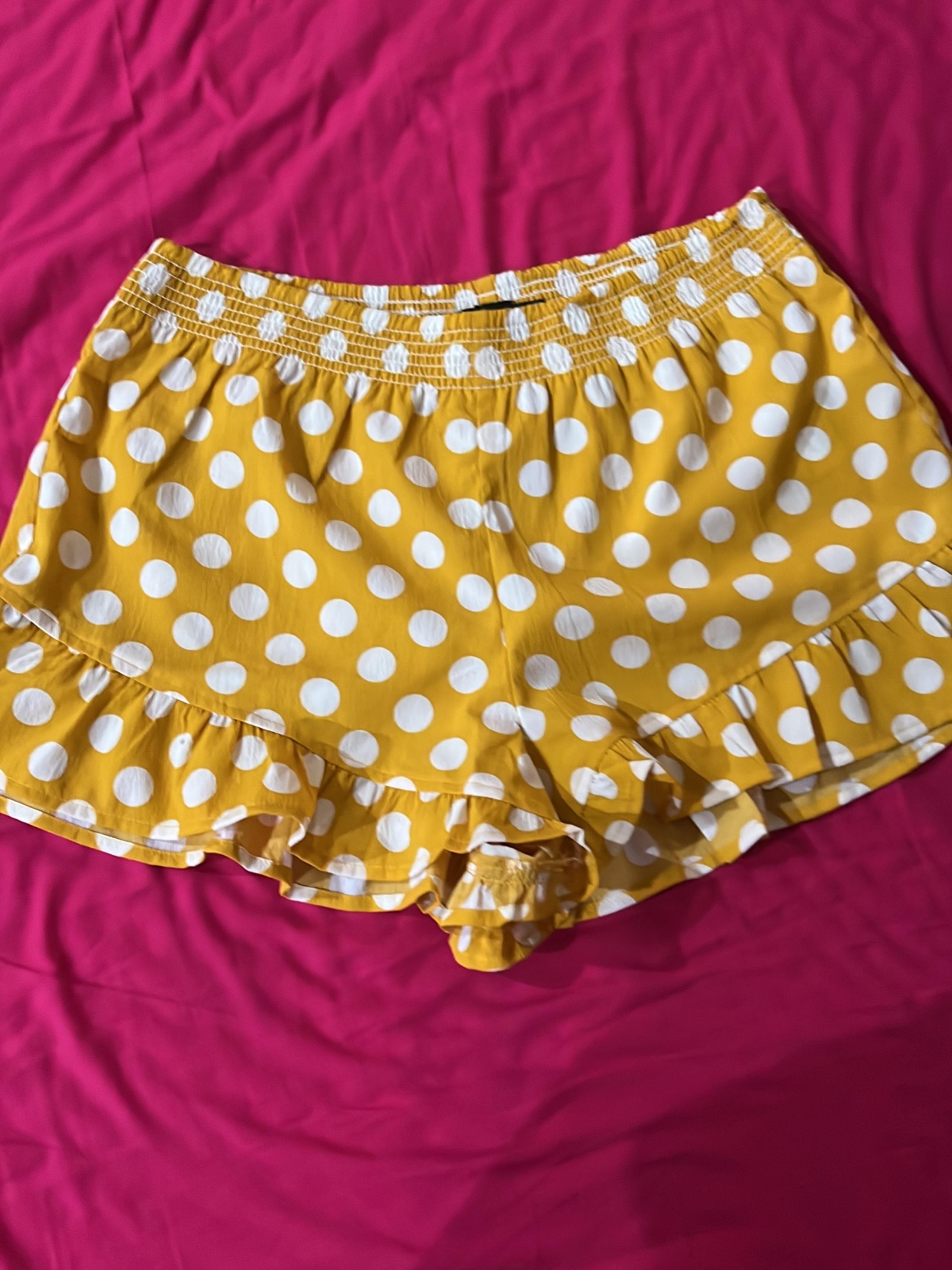Volcom Women's Shorts polka dot Ruffle Stretch Waist Band Pull On medium