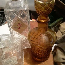 Whiskey decanter
