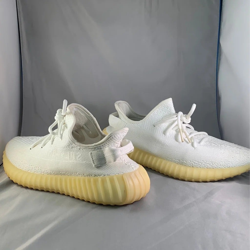 YEEZY 350 V2 Triple White