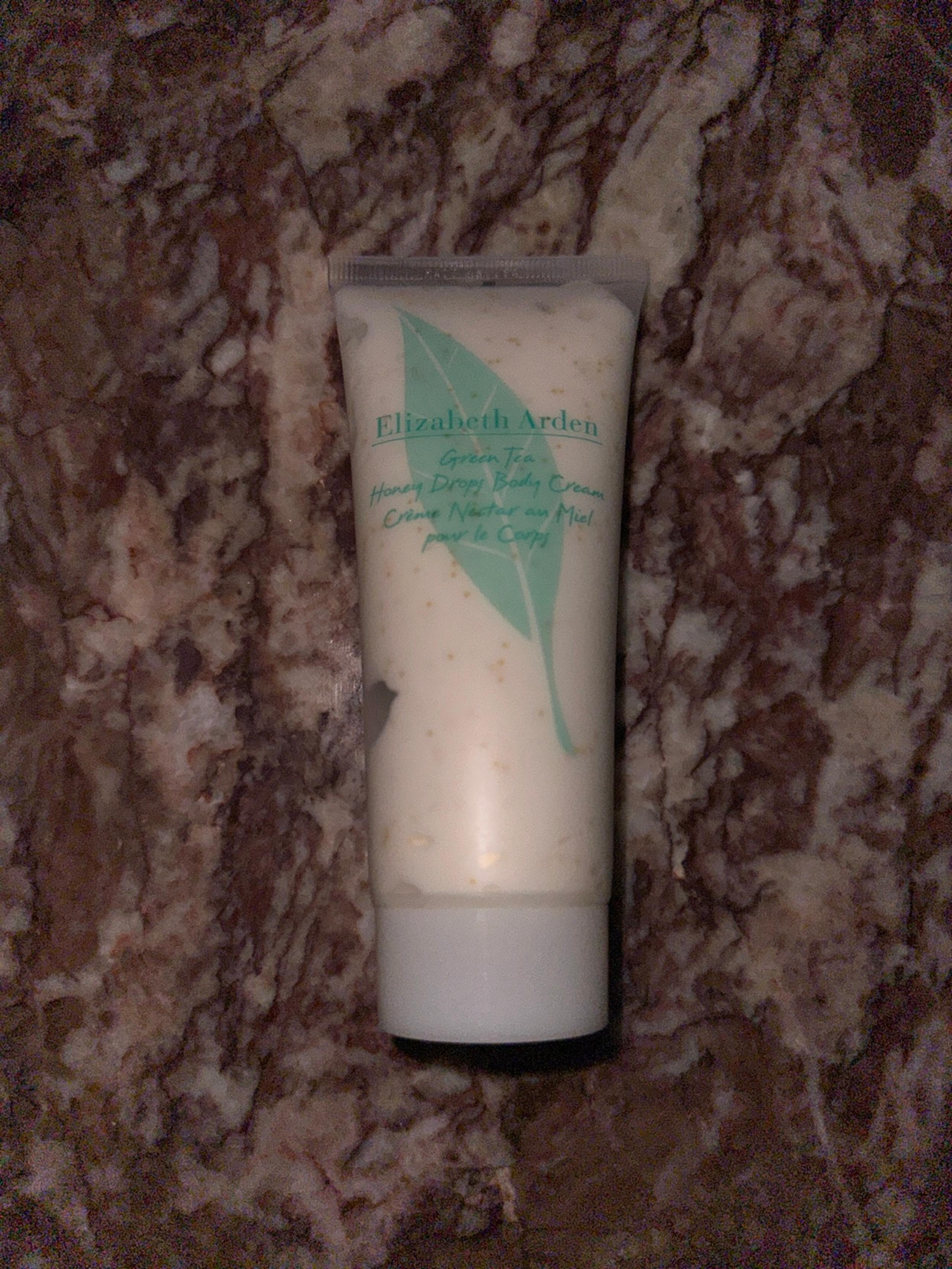 Elizabeth Arden green body cream