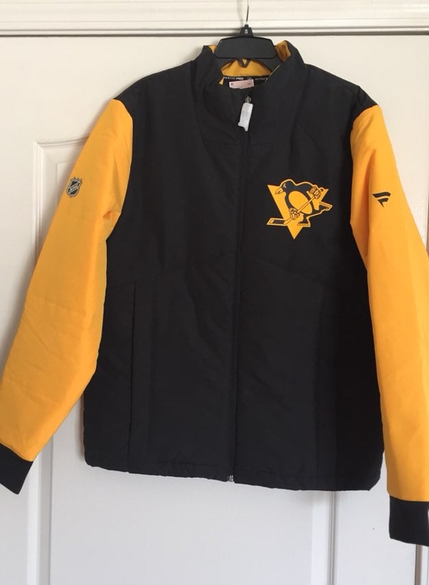 Fanatics Pittsburgh Penguins Puffy Jacket Size M