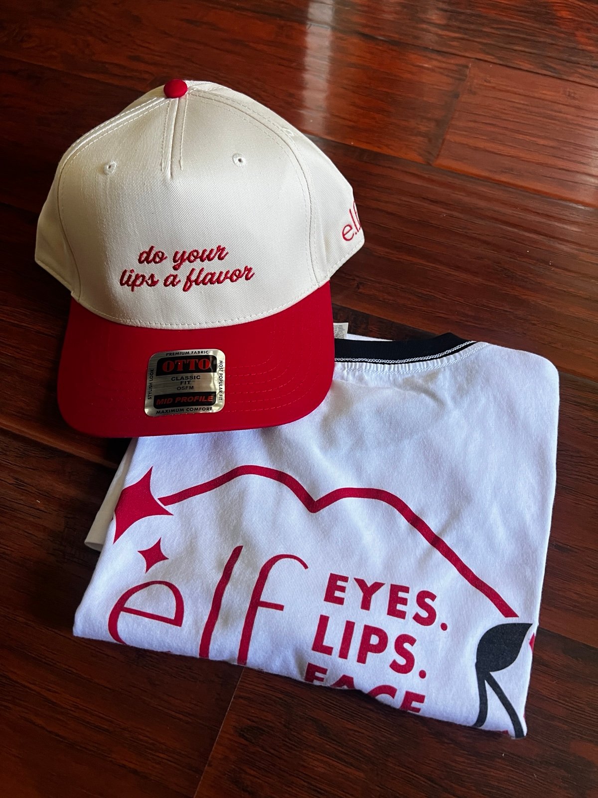 Exclusive Elf Cosmetics Stagecoach Snapback Hat and T-Shirt S
