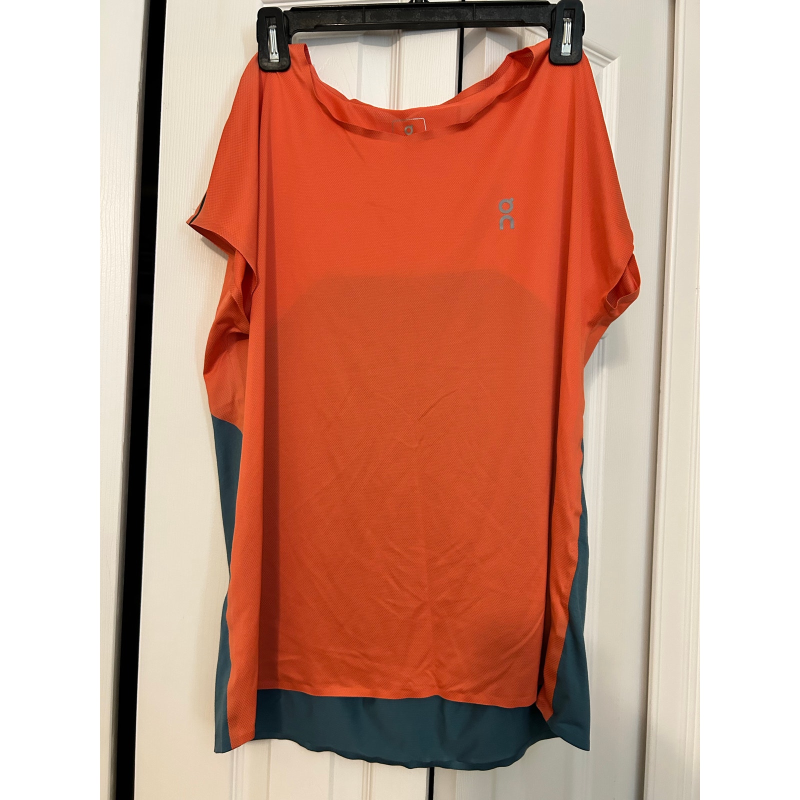 On Running performance T-Shirt, Peach and Turquoise, Medium