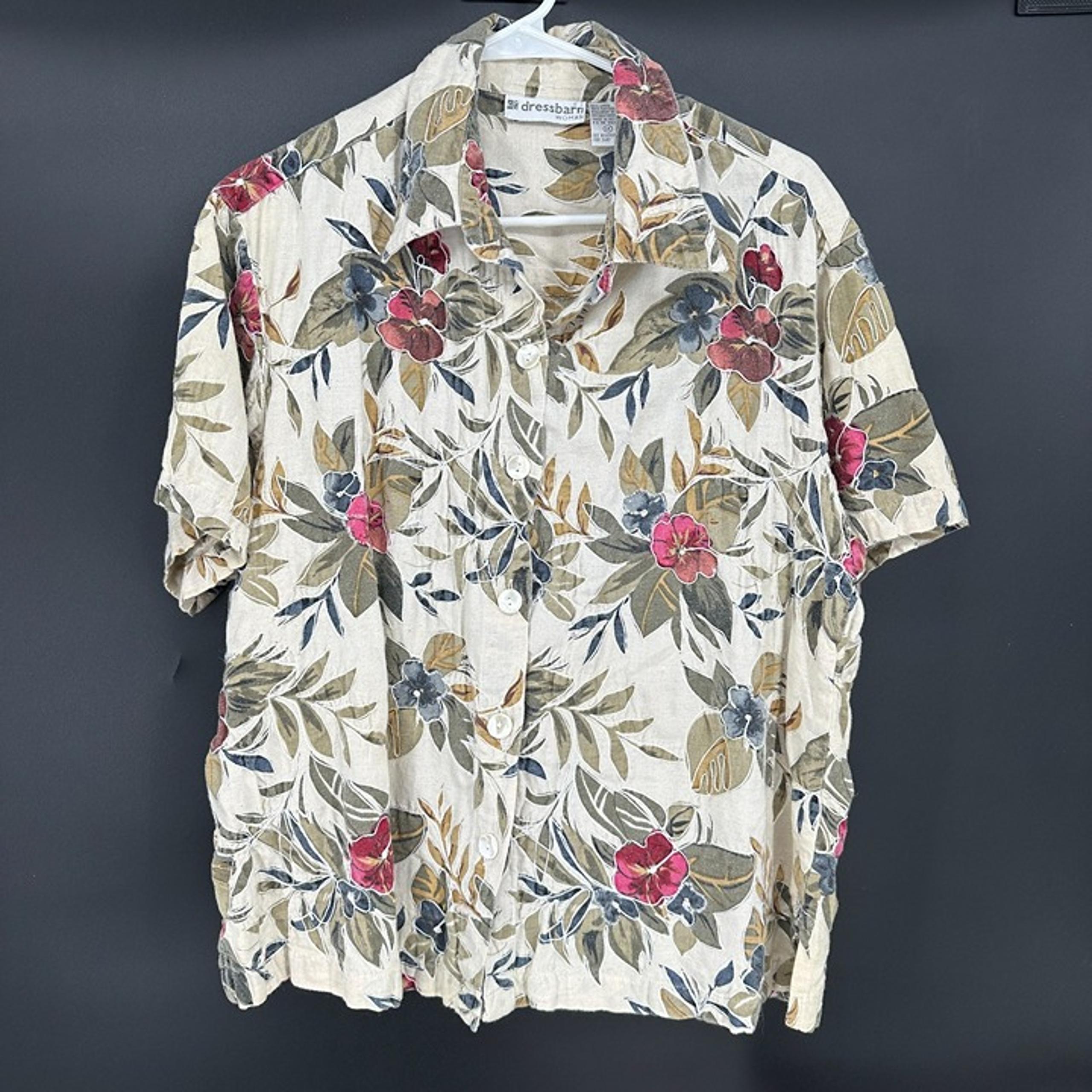 Dressbarn Womens Button-Up Shirt Short Sleeve Size 1X Floral Collared Embroidere
