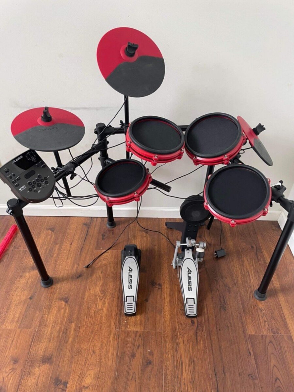 Alesis mesh drum set electric