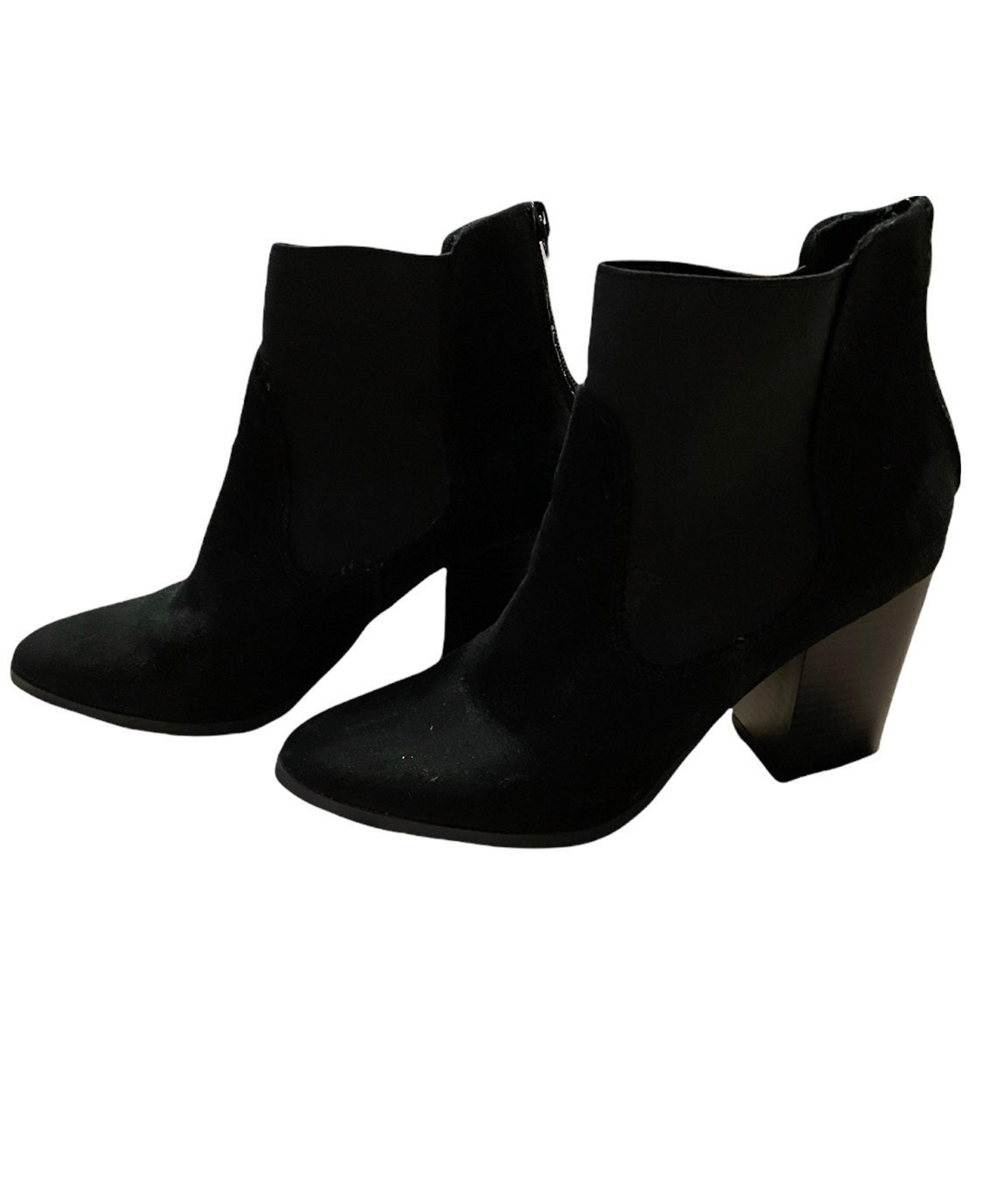 Black Attention ankle boots