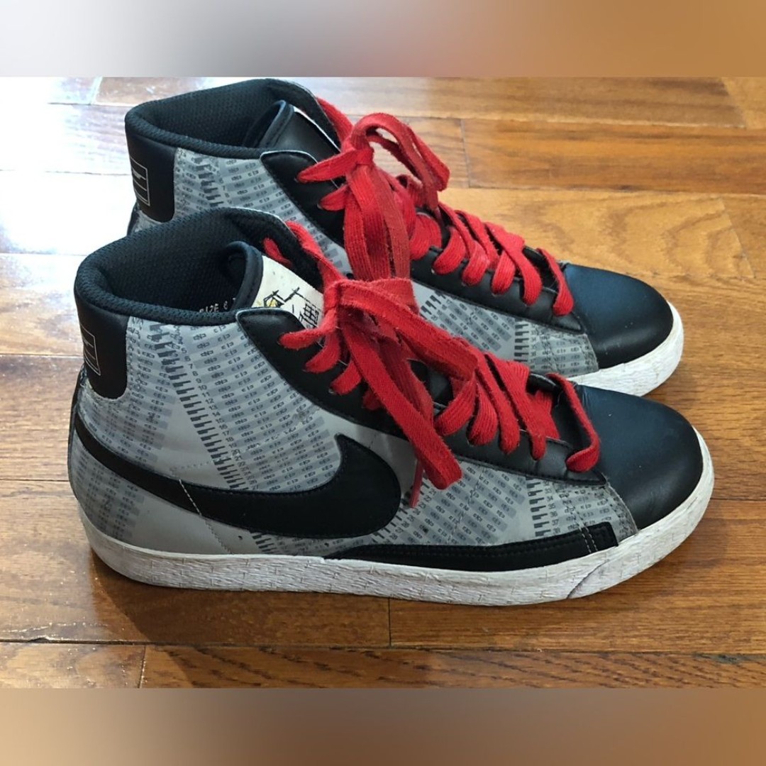Nike Blazer Scantrons Boy's 6.5Y (Women's 8), Preowned, Rare 2009 Sneaker
