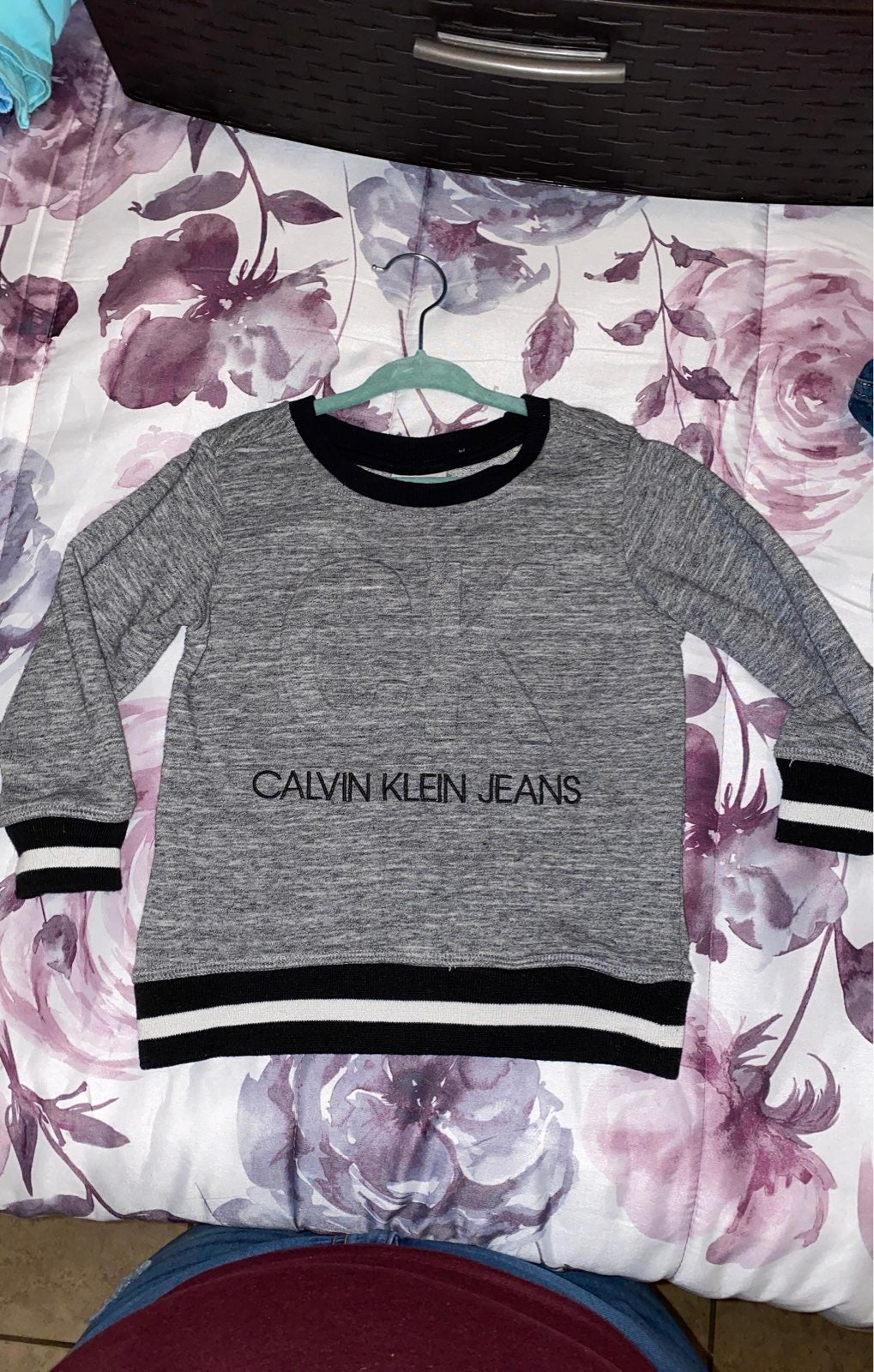 Calvin Klein sweatshirt