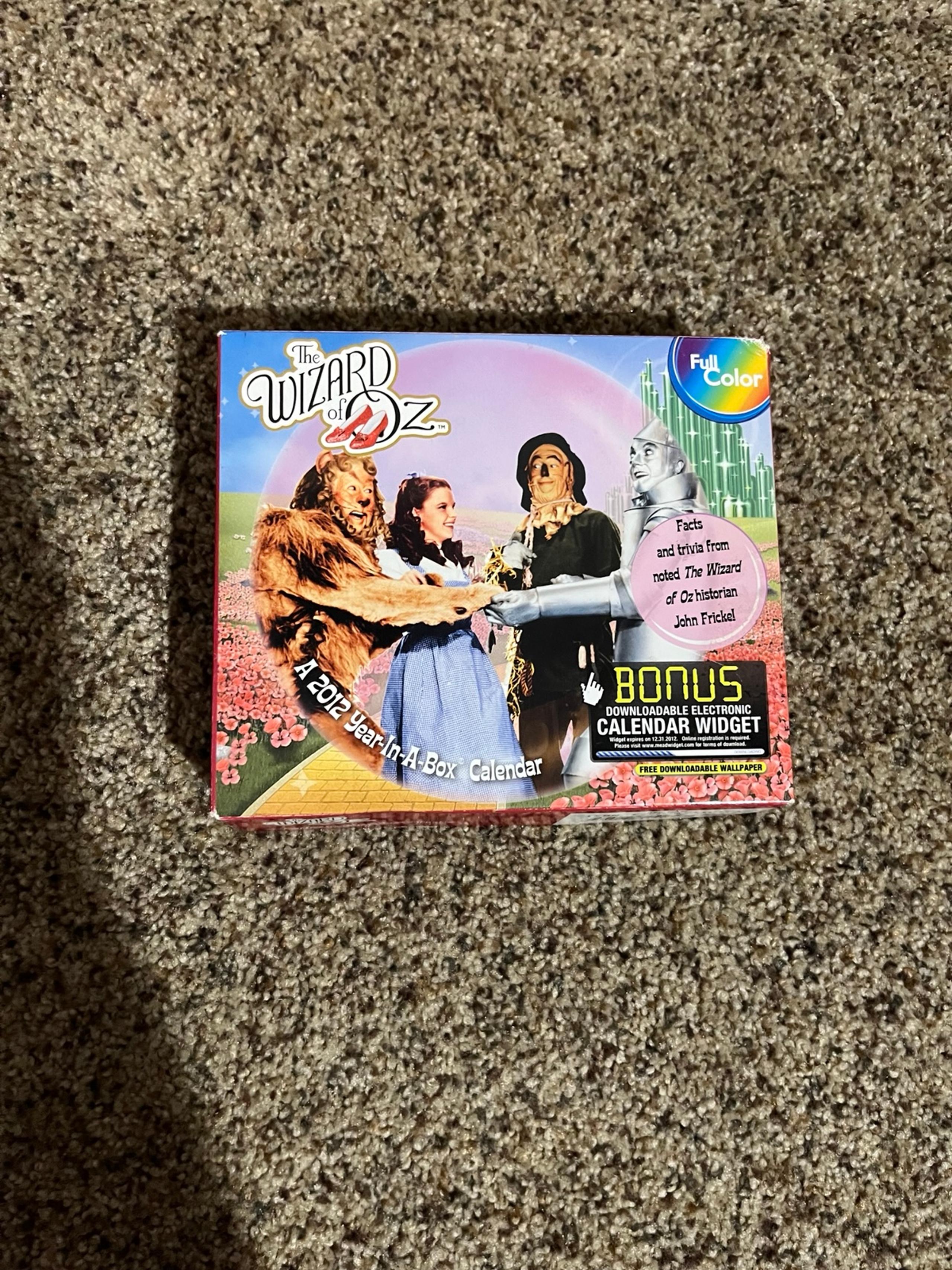 Wizard of Oz 2012 Year in a Box Calendar~ New in box