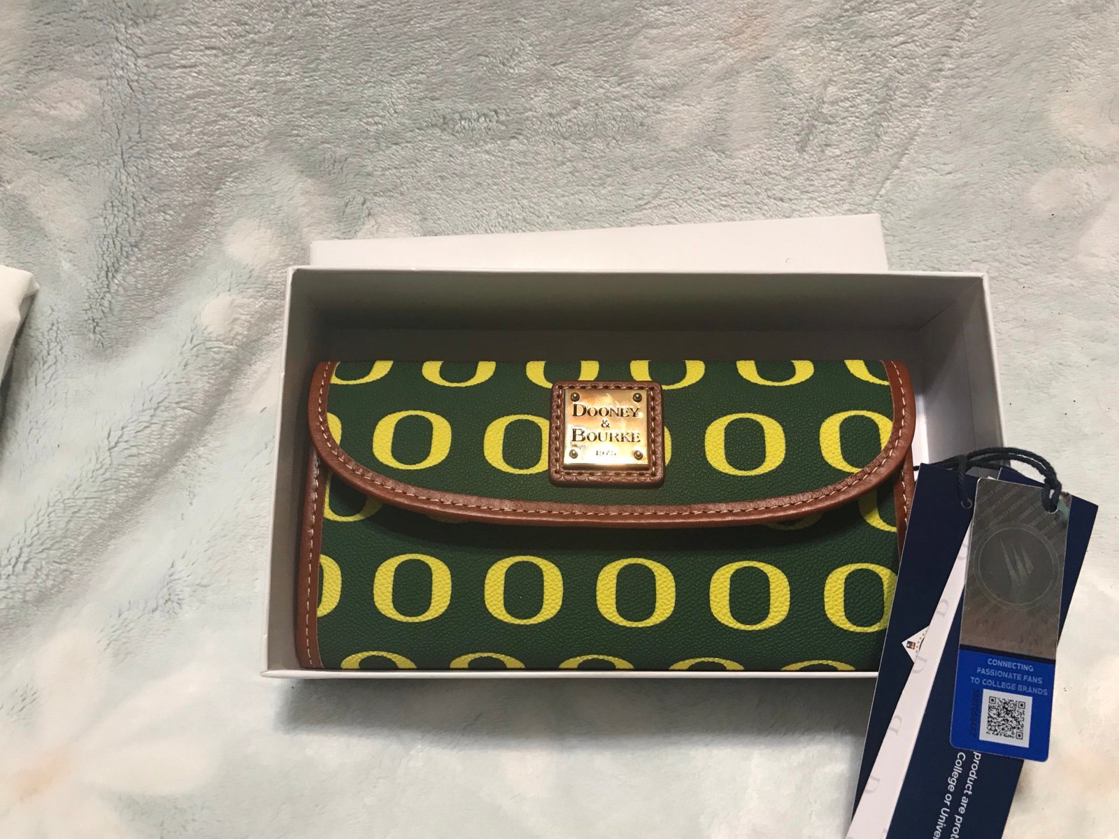 Dooney & Bourke Collegiate University of Oregon Continental Clutch, green/yellow